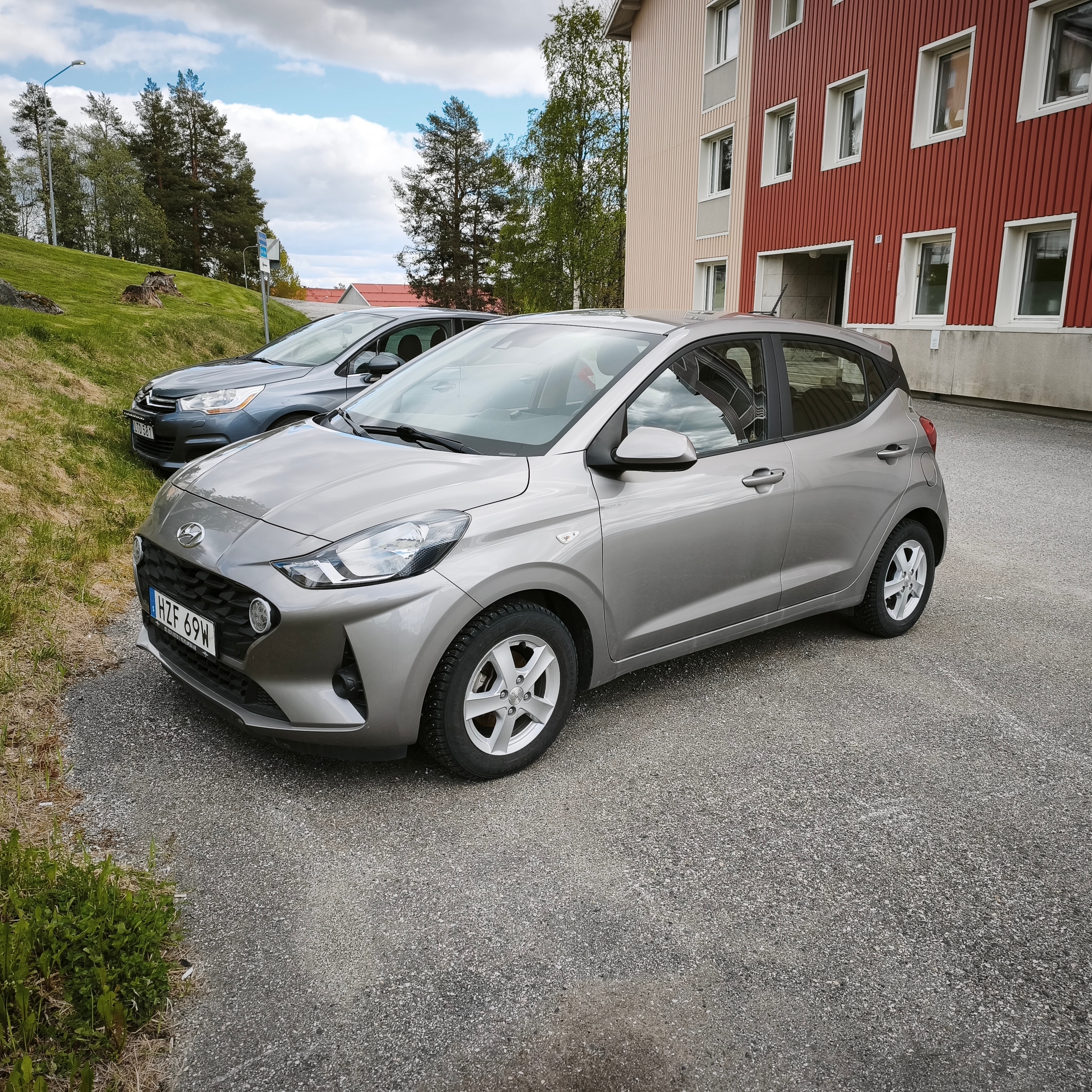 Hyundai i10 1.0 blue AMT 2022, bild 2/3