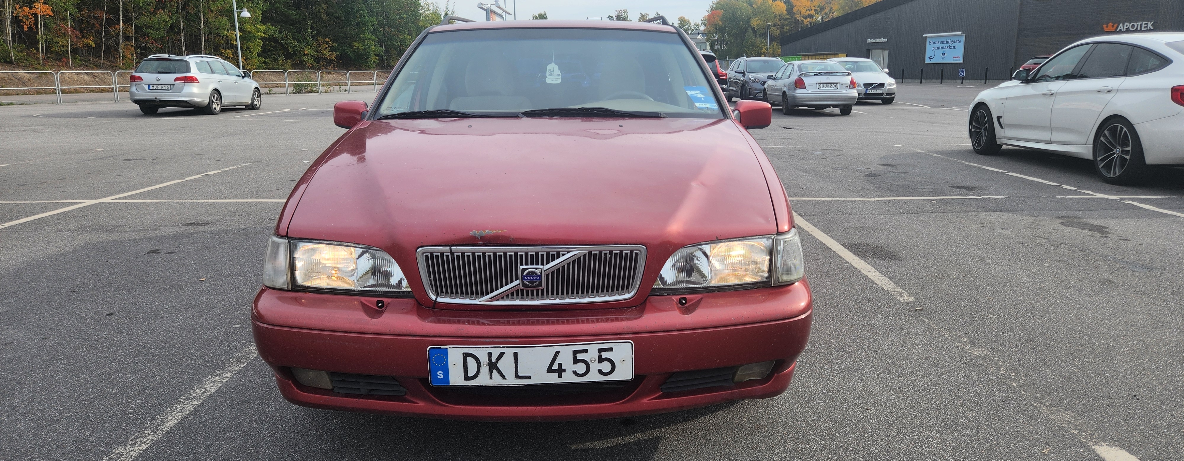 Volvo V70 2.5 10V Manuell 1999, bild 2/8