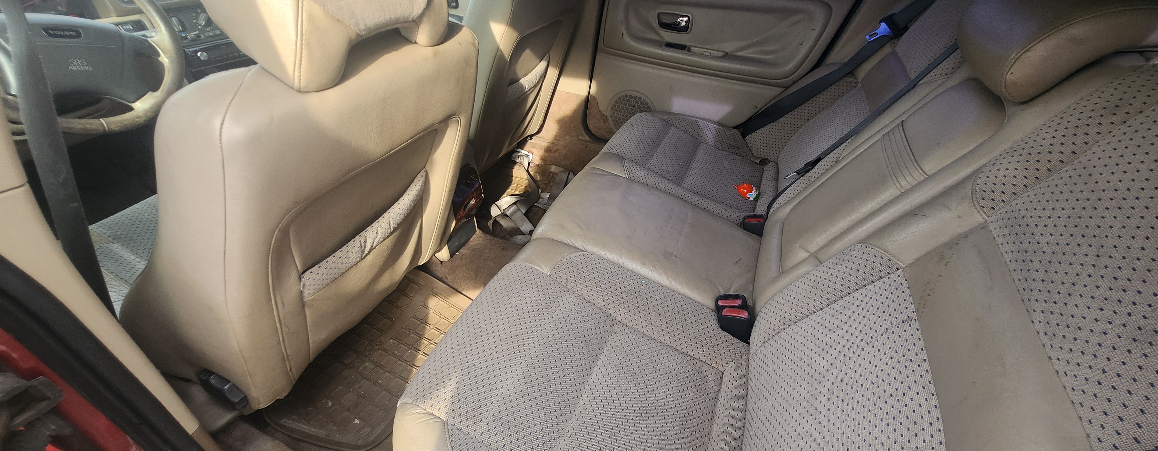 Volvo V70 2.5 10V Manuell 1999, bild 7/8