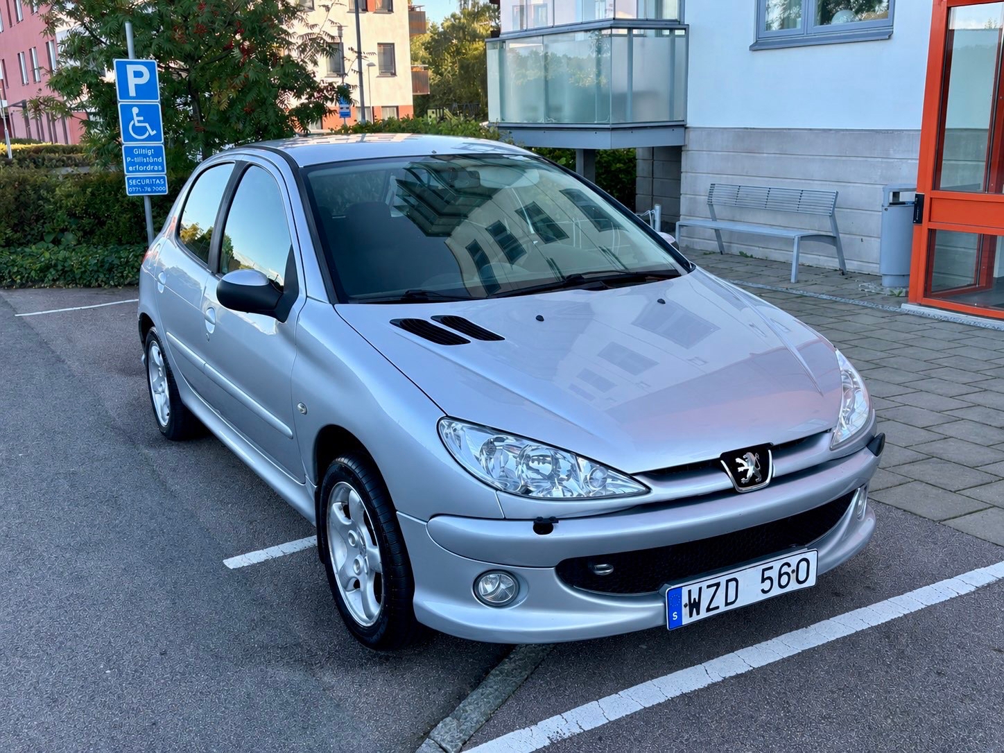 Peugeot 206
