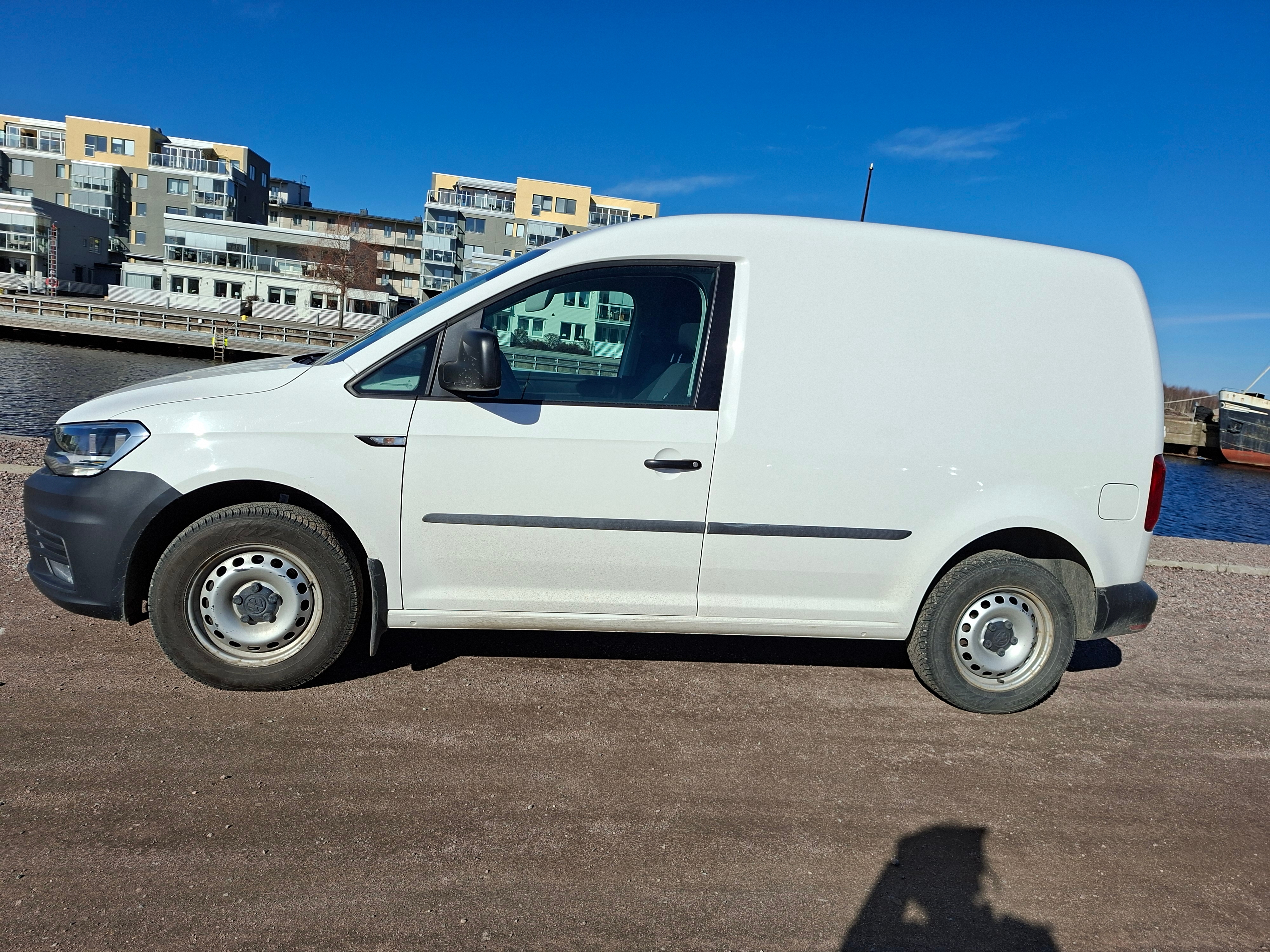 Volkswagen Caddy Van 2.0 TDI BMT Manuell 2020, bild 4/6