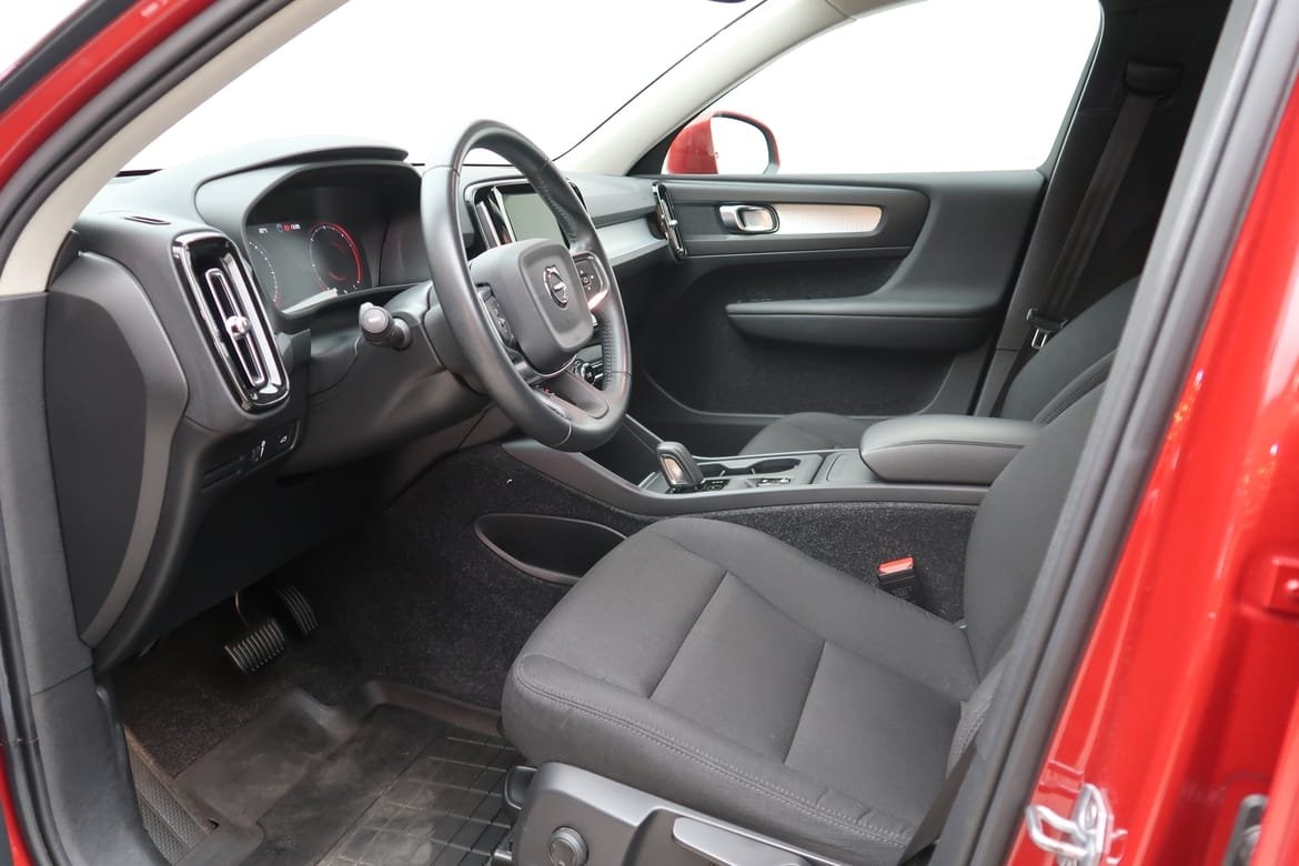 Volvo XC40 D3 FWD Mom Ed/Lastpaket/VOC 2019, bild 4/10