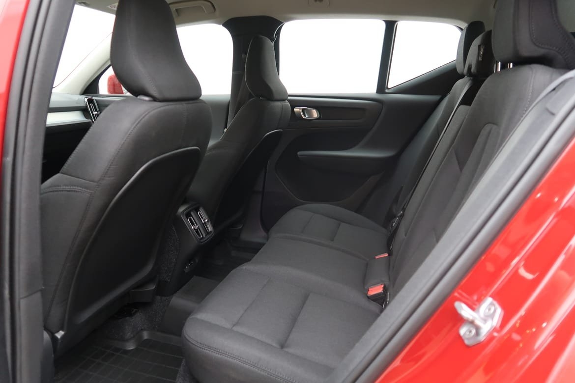 Volvo XC40 D3 FWD Mom Ed/Lastpaket/VOC 2019, bild 5/10
