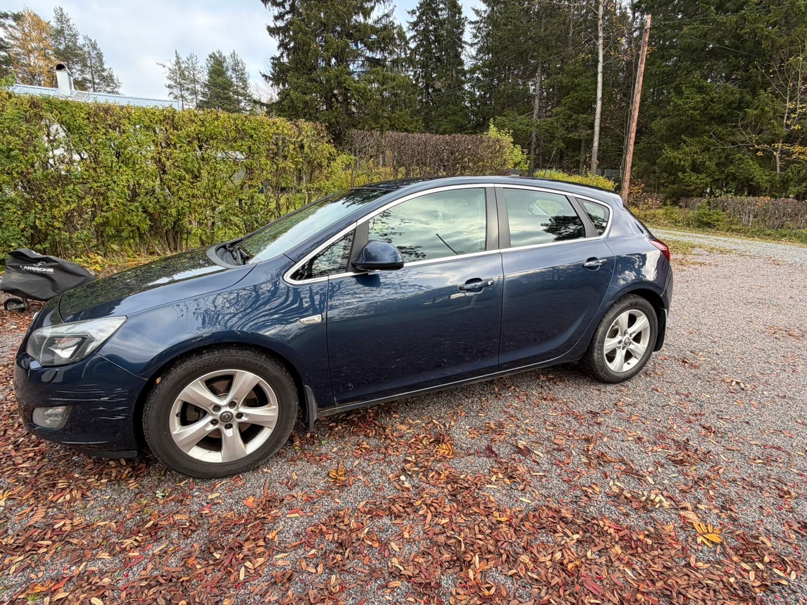 Opel Astra 1.7 CDTI Manuell 2012, kuva 2/10