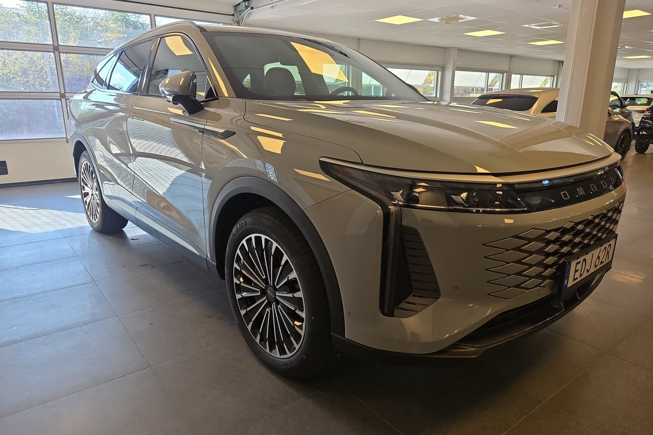 Omoda 5 1.5T + 34.46 kWh AWD DHT Euro 6 2026, bild 4/10