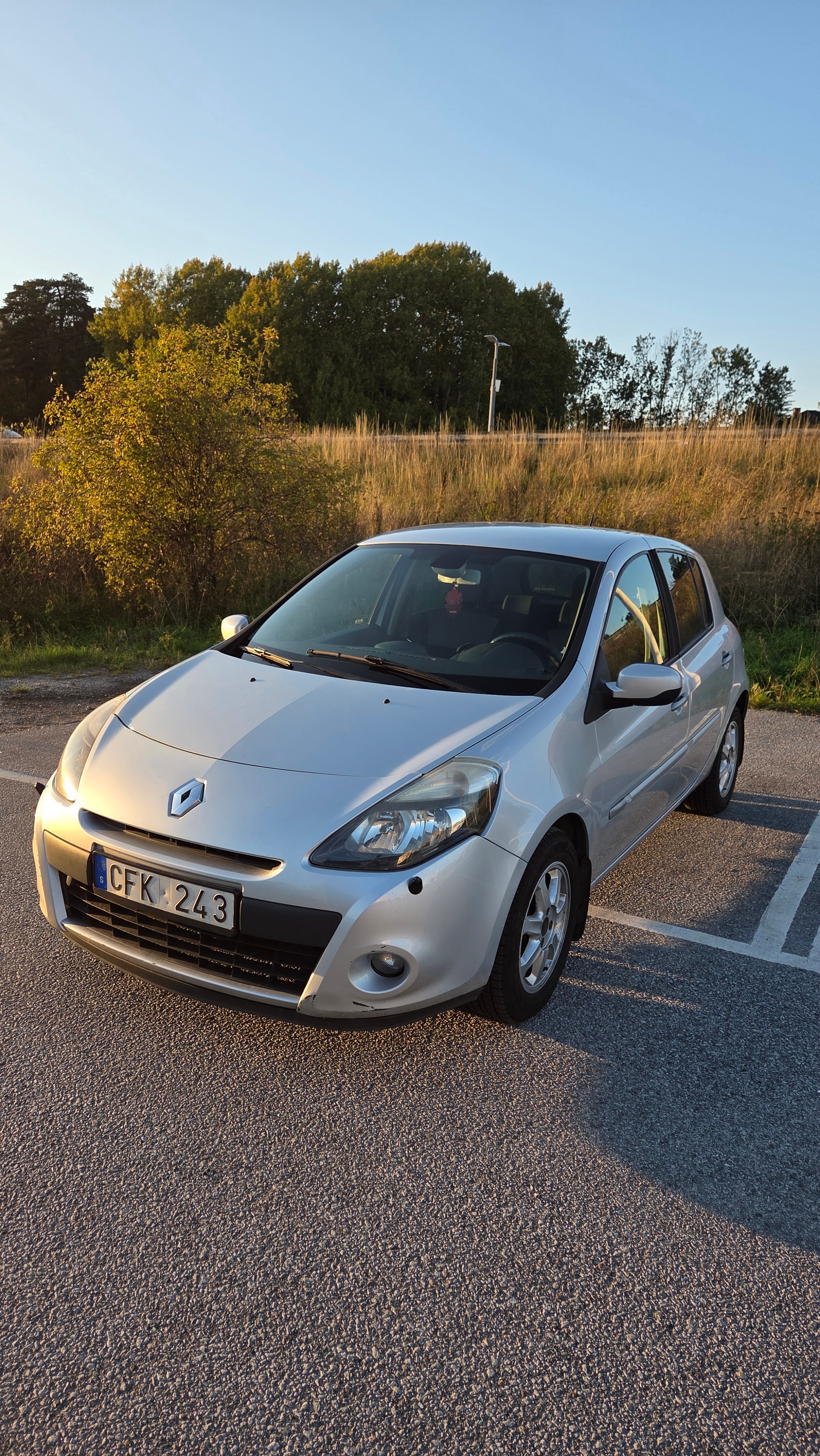 Renault Clio 2010, kuva 2/10
