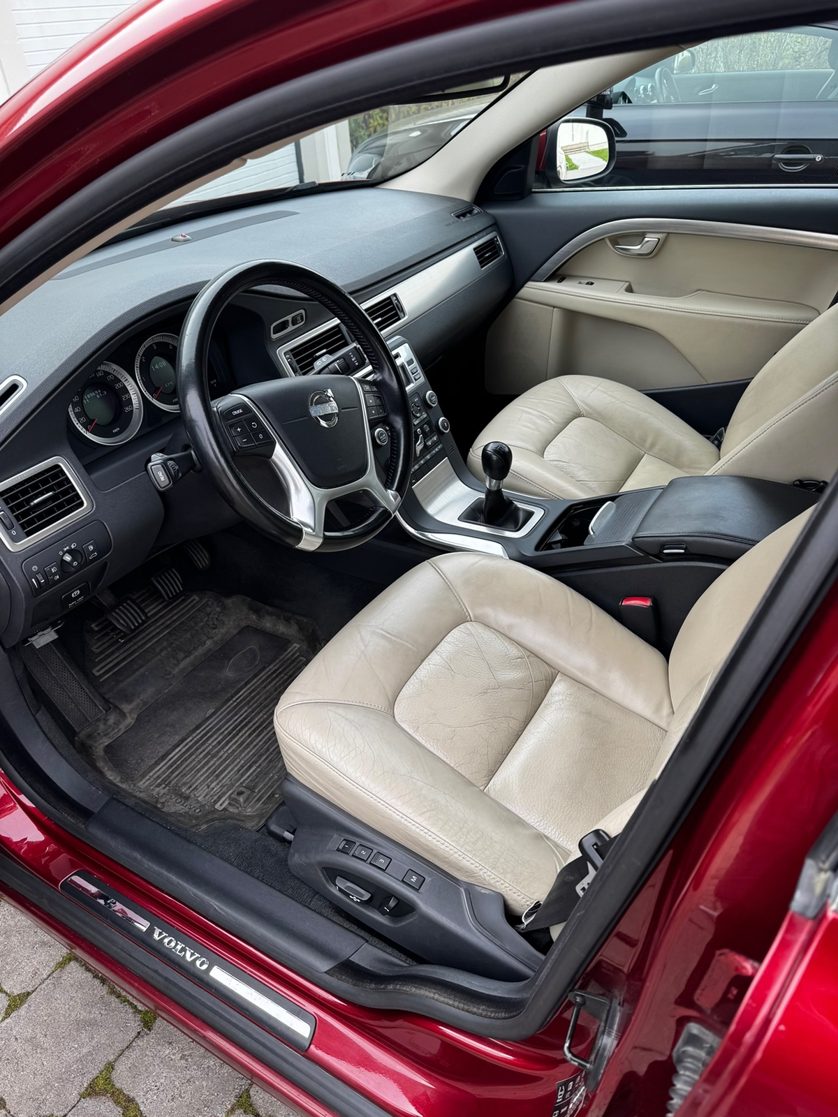 Volvo V70 D3 Manuell 2011, bild 5/7