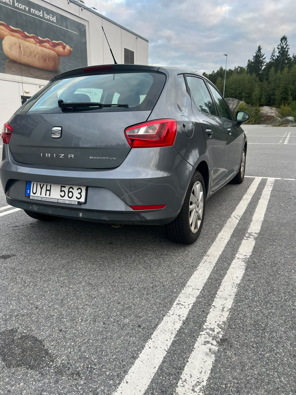 Seat Ibiza 1.2 TSI Manuell 2013, bild 6/7