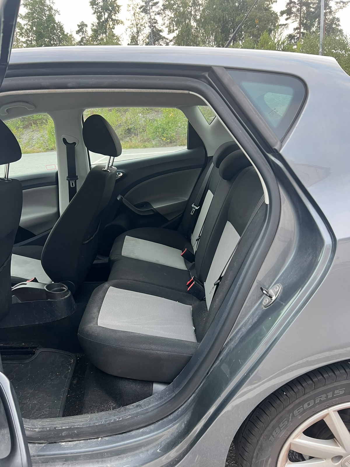 Seat Ibiza 1.2 TSI Manuell 2013, bild 3/7
