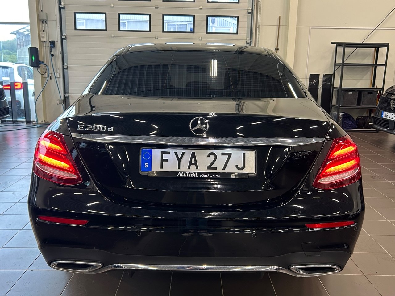 Mercedes-Benz E 200 d 9G-Tronic AMG Line 2019, bild 5/10