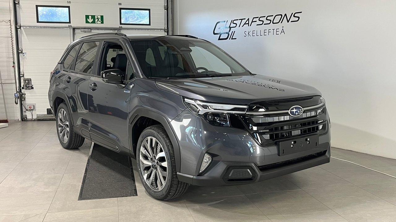 Subaru Forester e-Boxer Limited 2026, kuva 2/10