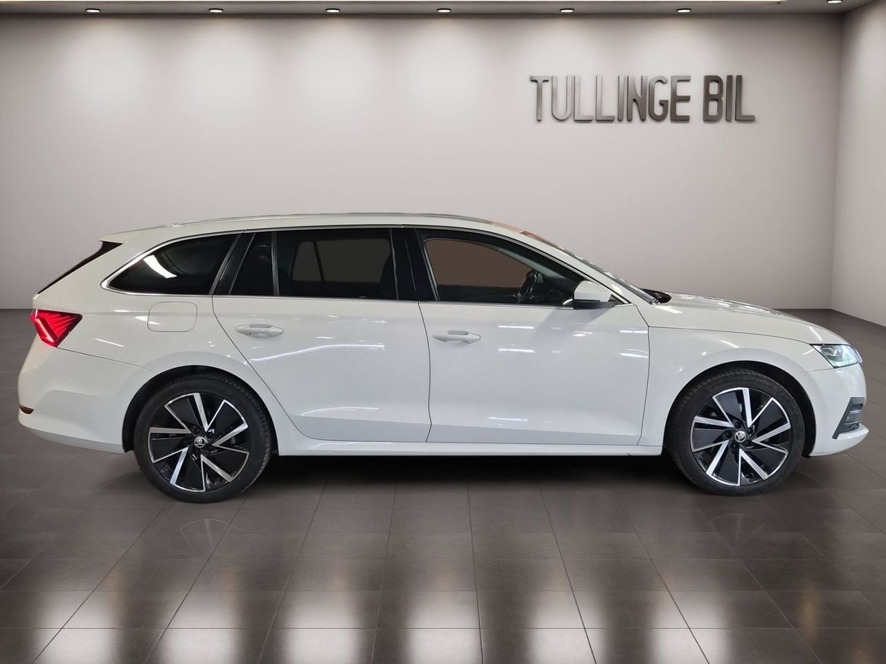 Skoda Octavia 2021, bild 6/10