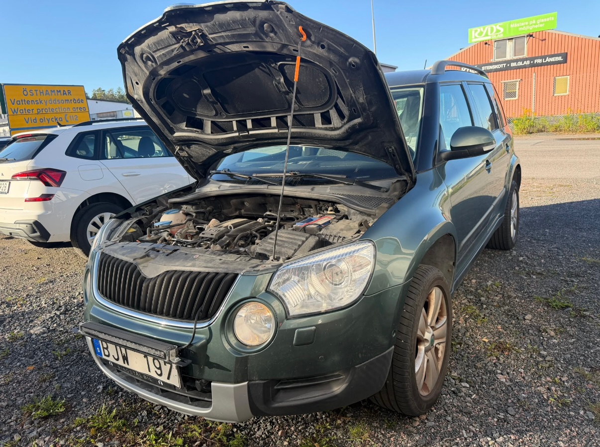 Skoda Yeti 1.2 TSI DSG Sekventiell 2012, bild 2/5