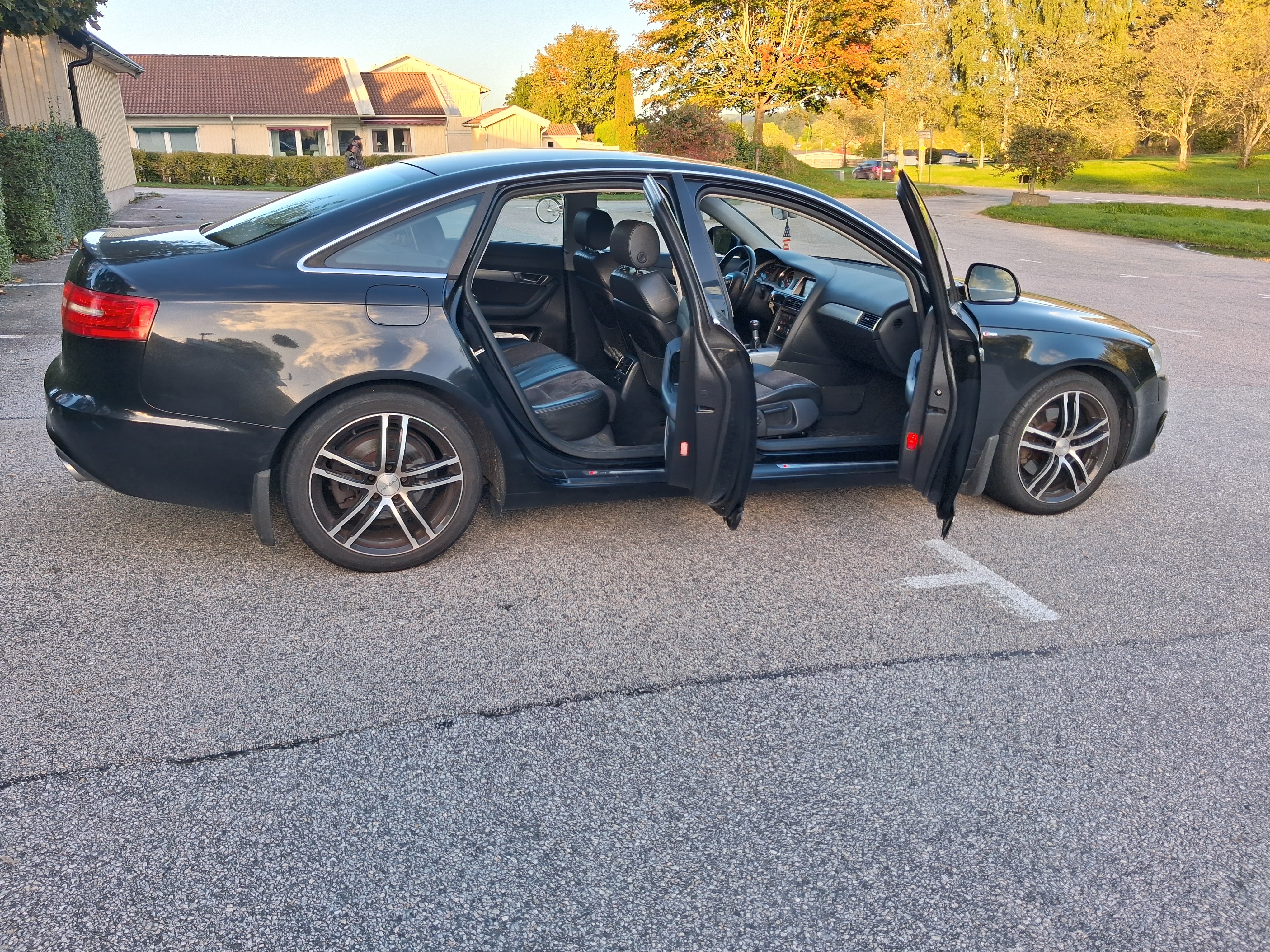 Audi A6 Sedan 2.0 TDI e Manuell 2011, bild 7/10