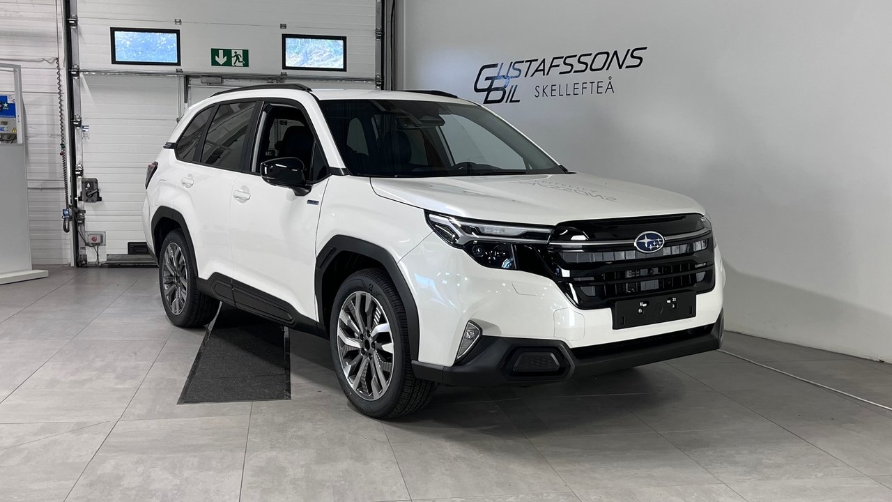 Subaru Forester e-Boxer Limited 2026, kuva 2/10