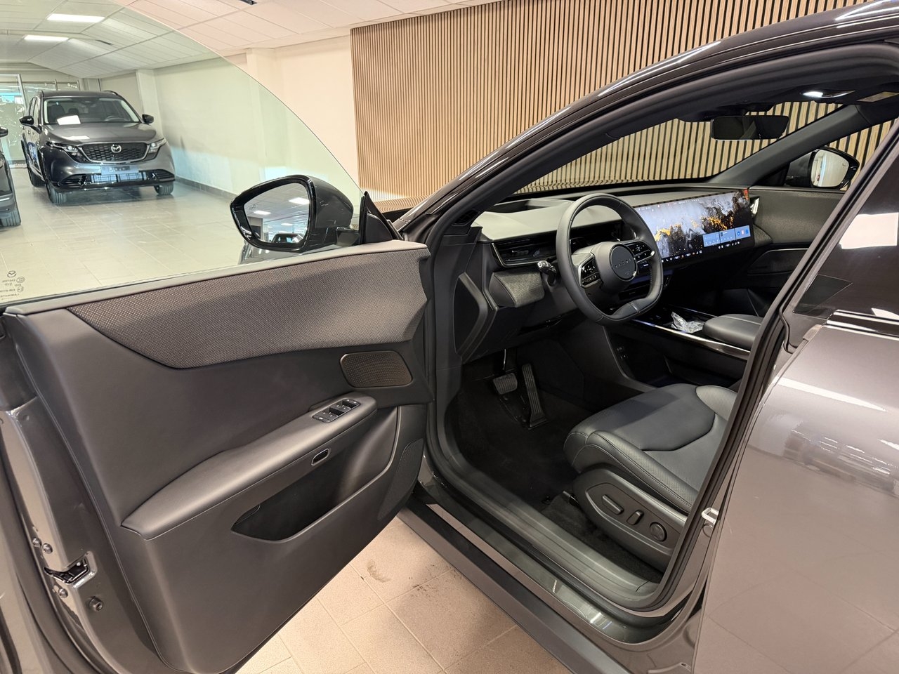 Mazda CX-6e 2026, kuva 5/10