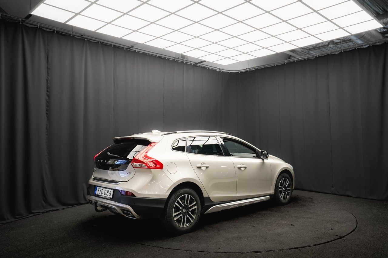 Volvo V40 Cross Country 2019, kuva 6/10