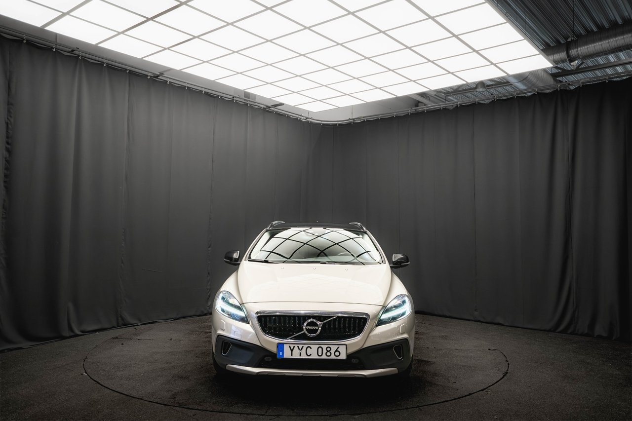 Volvo V40 Cross Country 2019, kuva 3/10