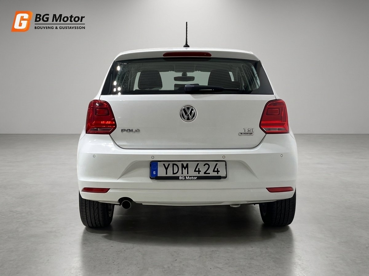 Volkswagen Polo 2016, photo 5/10