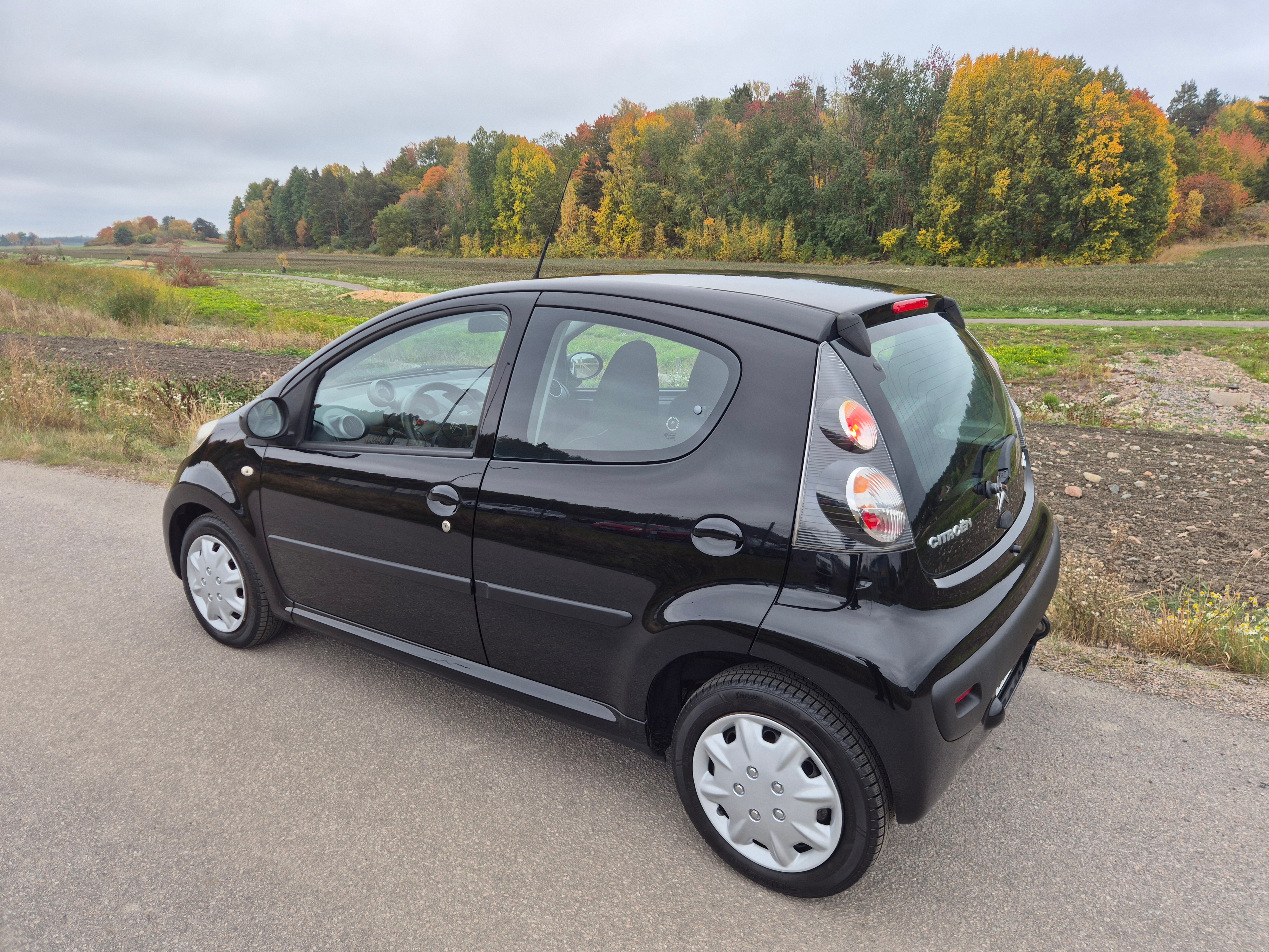 Citroen C1 5-dörrar 1.0 Manuell 2010, bild 2/5