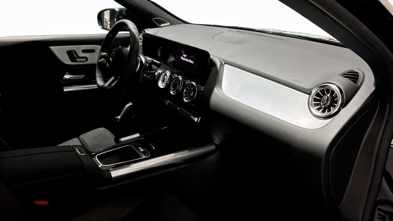 Mercedes-Benz GLA 2026, photo 3/9