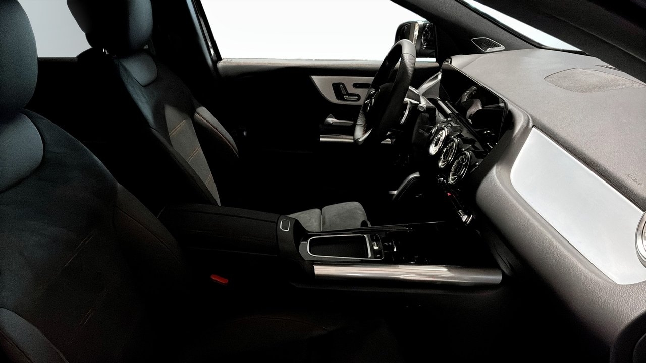 Mercedes-Benz GLA 2026, photo 4/9