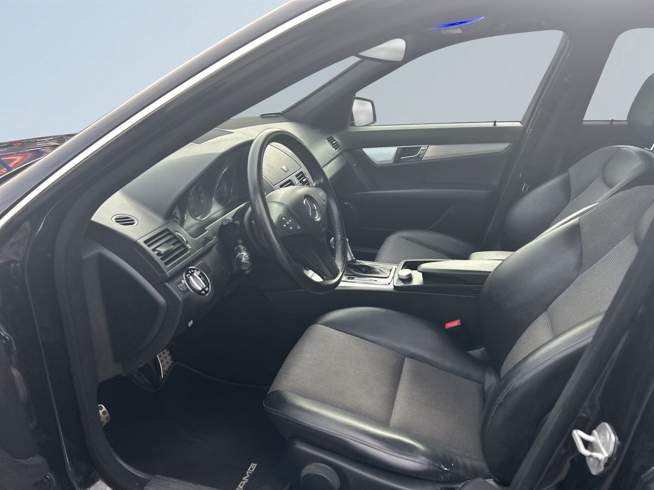 Mercedes-Benz CLA 2010, photo 7/10