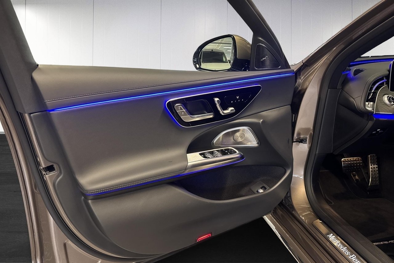Mercedes-Benz E 300 DE 4M AMG 2026, photo 7/10