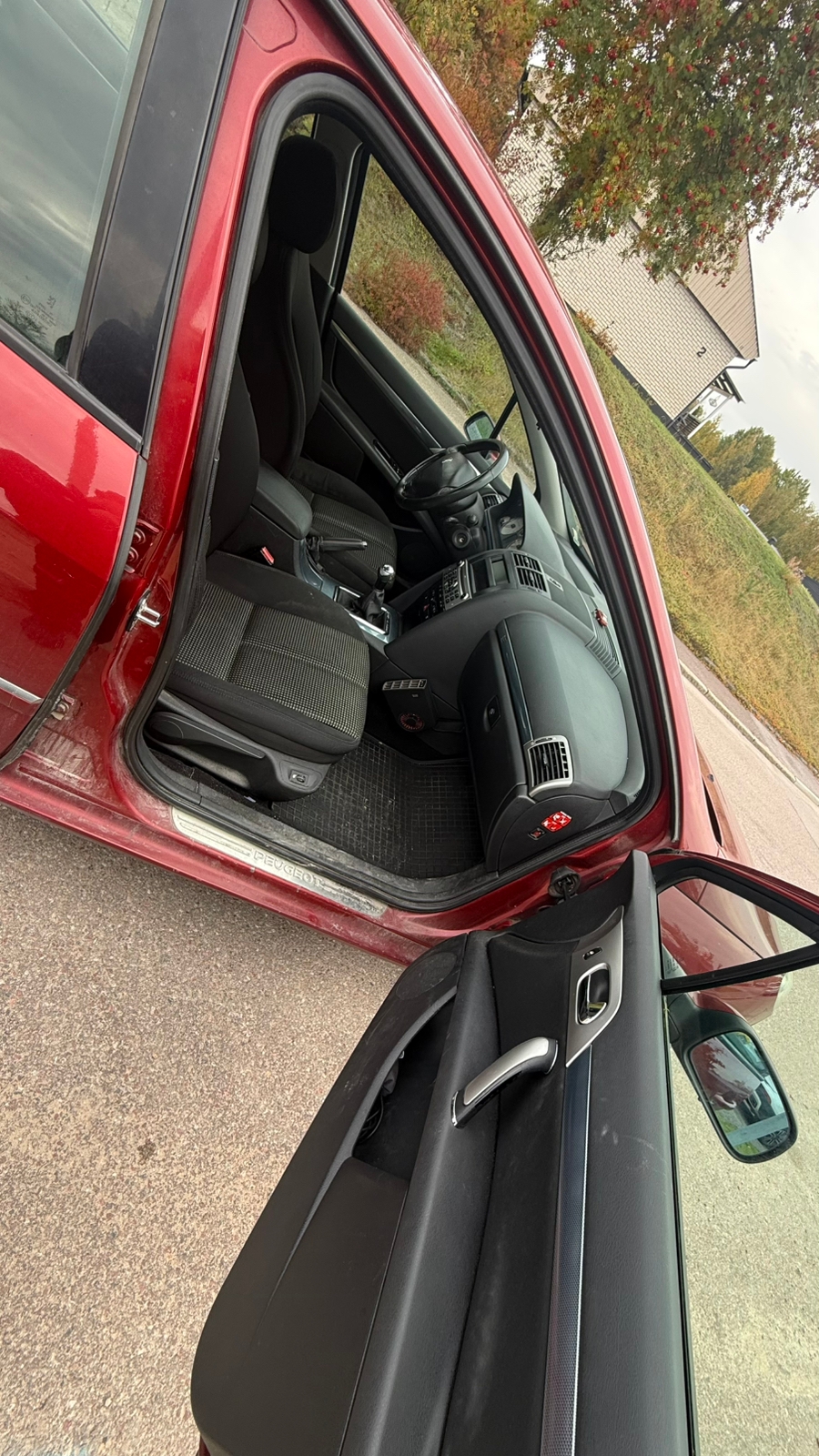 Peugeot 407 2.0 Manuell 2007, bild 6/10