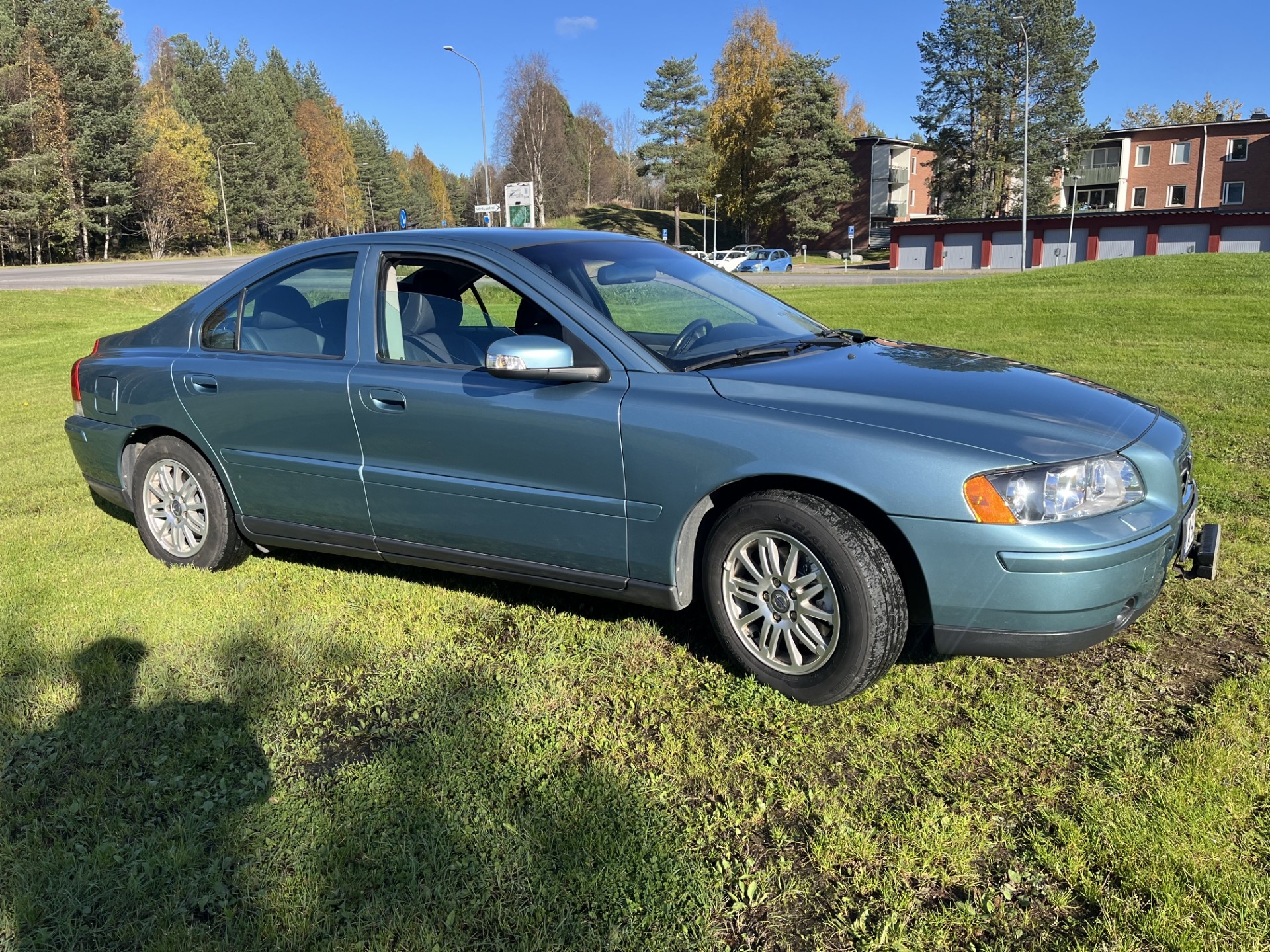 Volvo S60 2.4 Manuell 2007, bild 2/6
