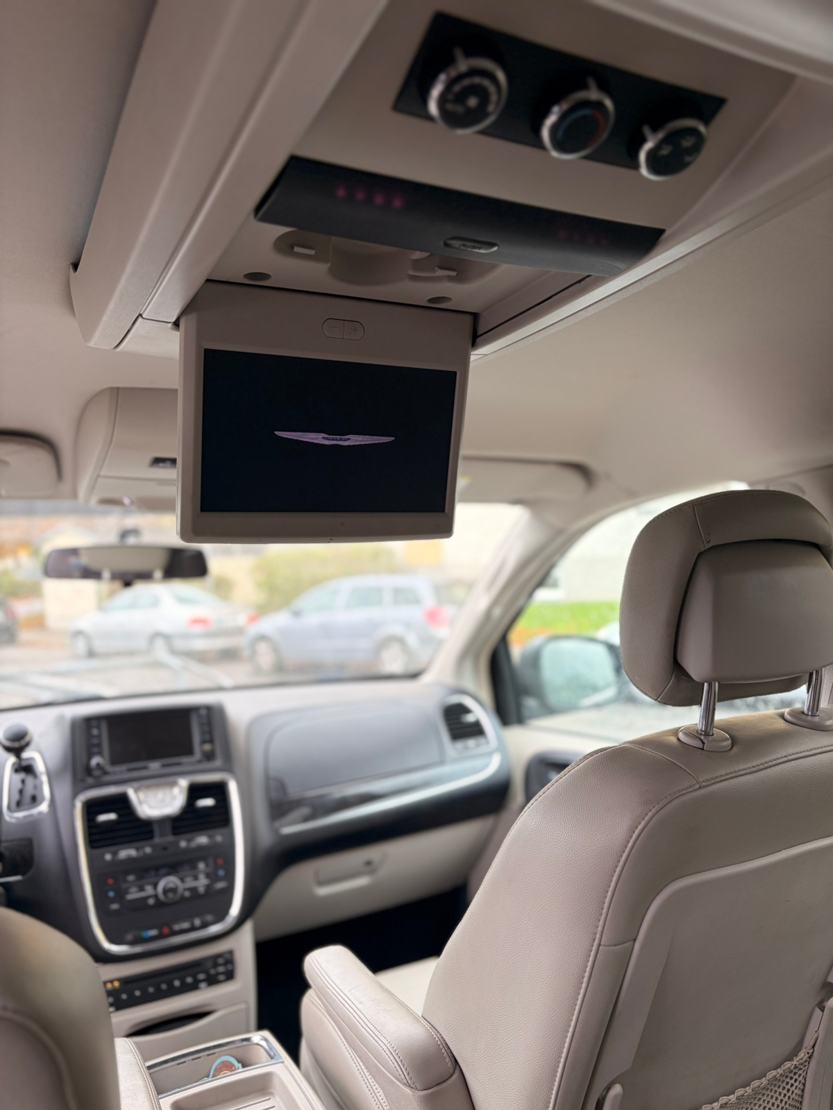 Chrysler Voyager 2011, kuva 5/9