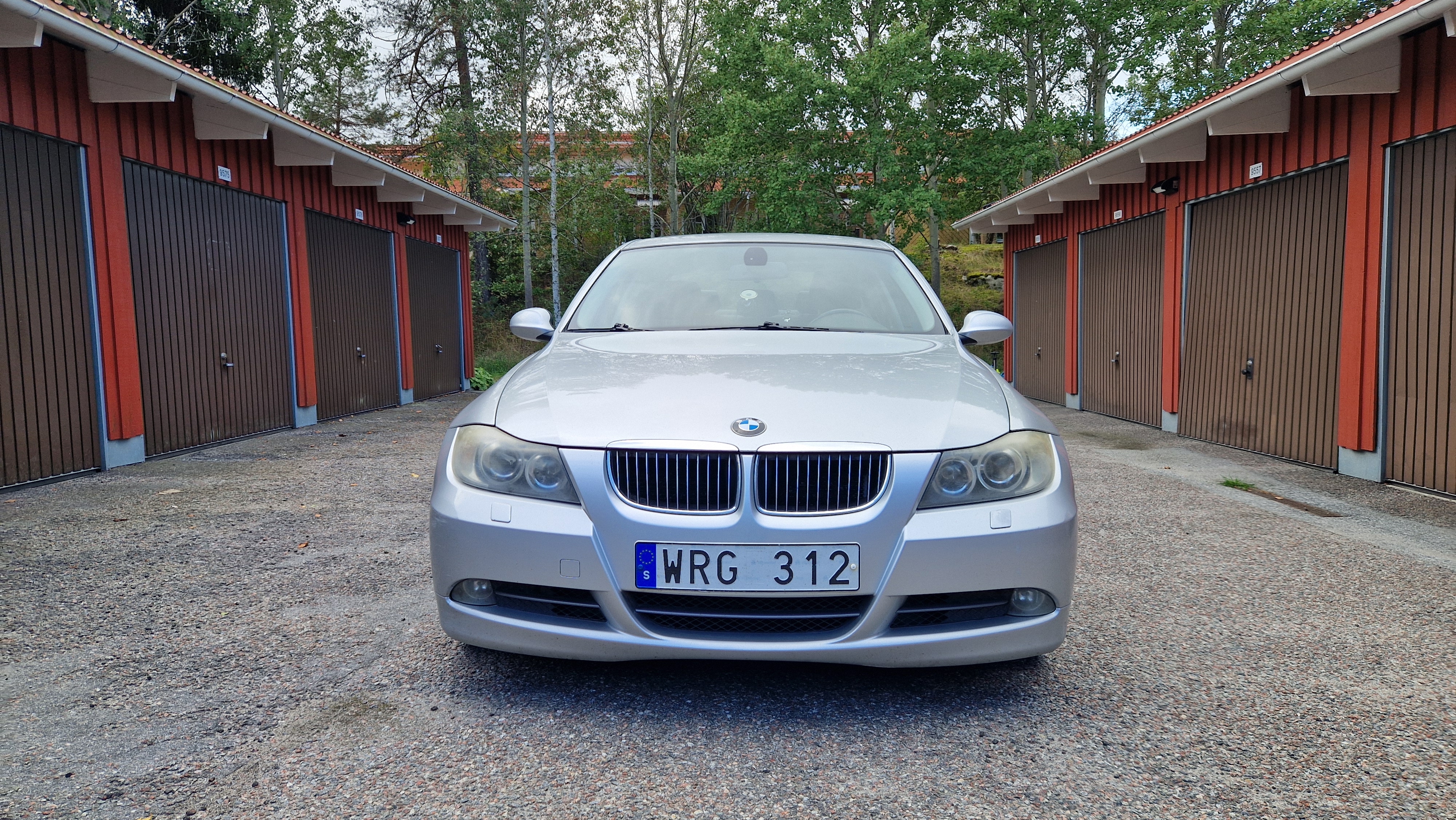 BMW 330 i Sedan Manuell 2005, kuva 2/10