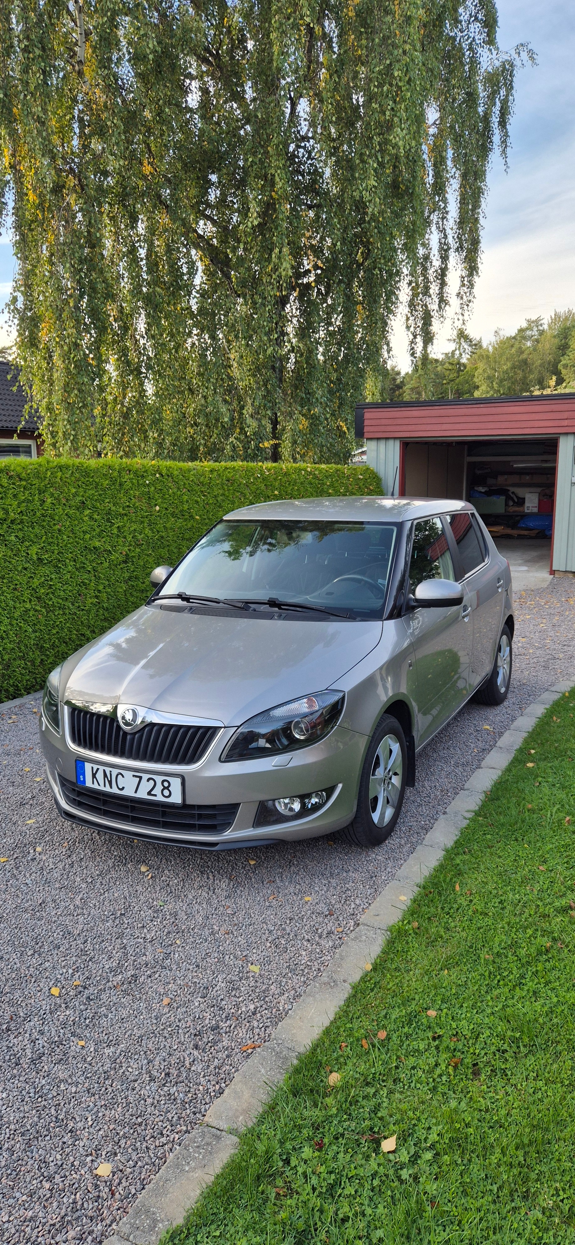 Skoda Fabia 1.2 TSI Manuell 2014, bild 2/7