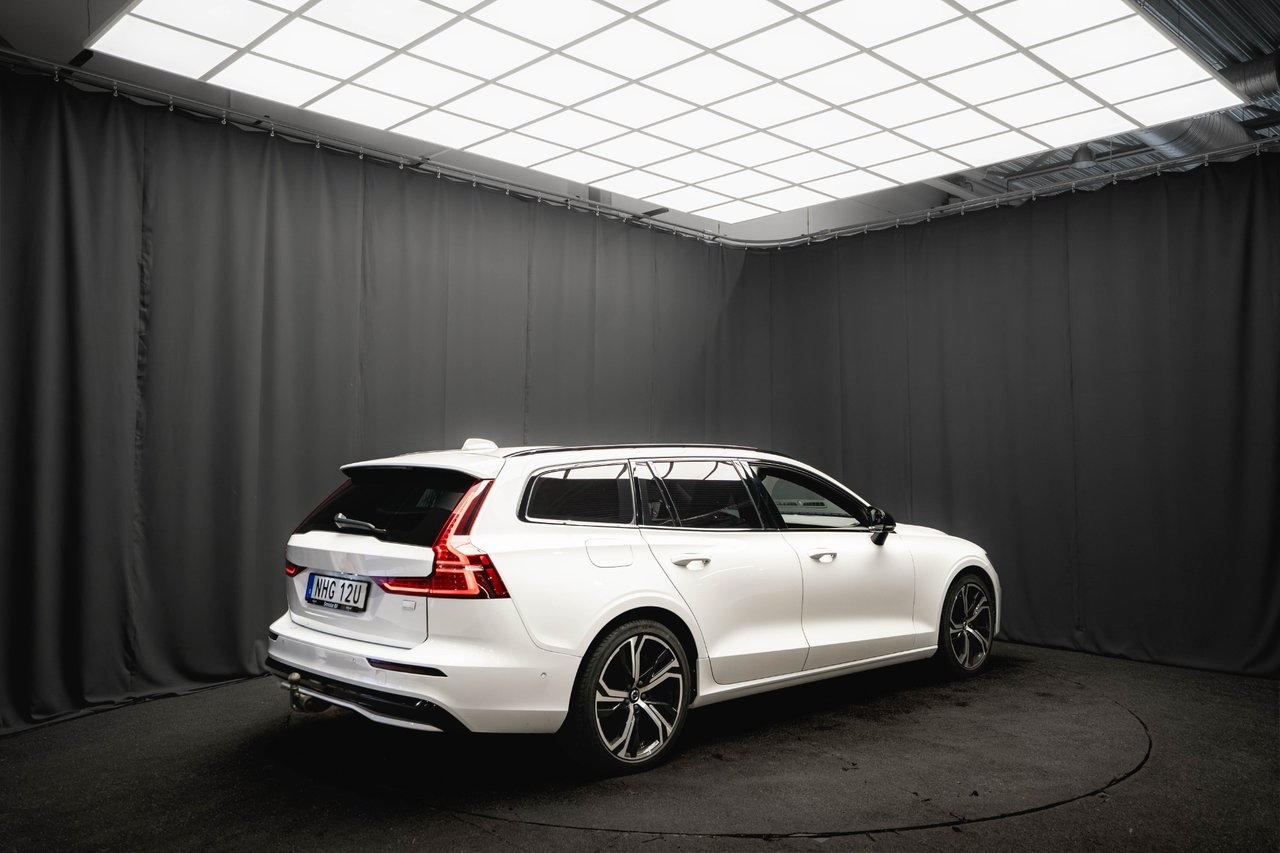 Volvo V60 2023, kuva 7/10