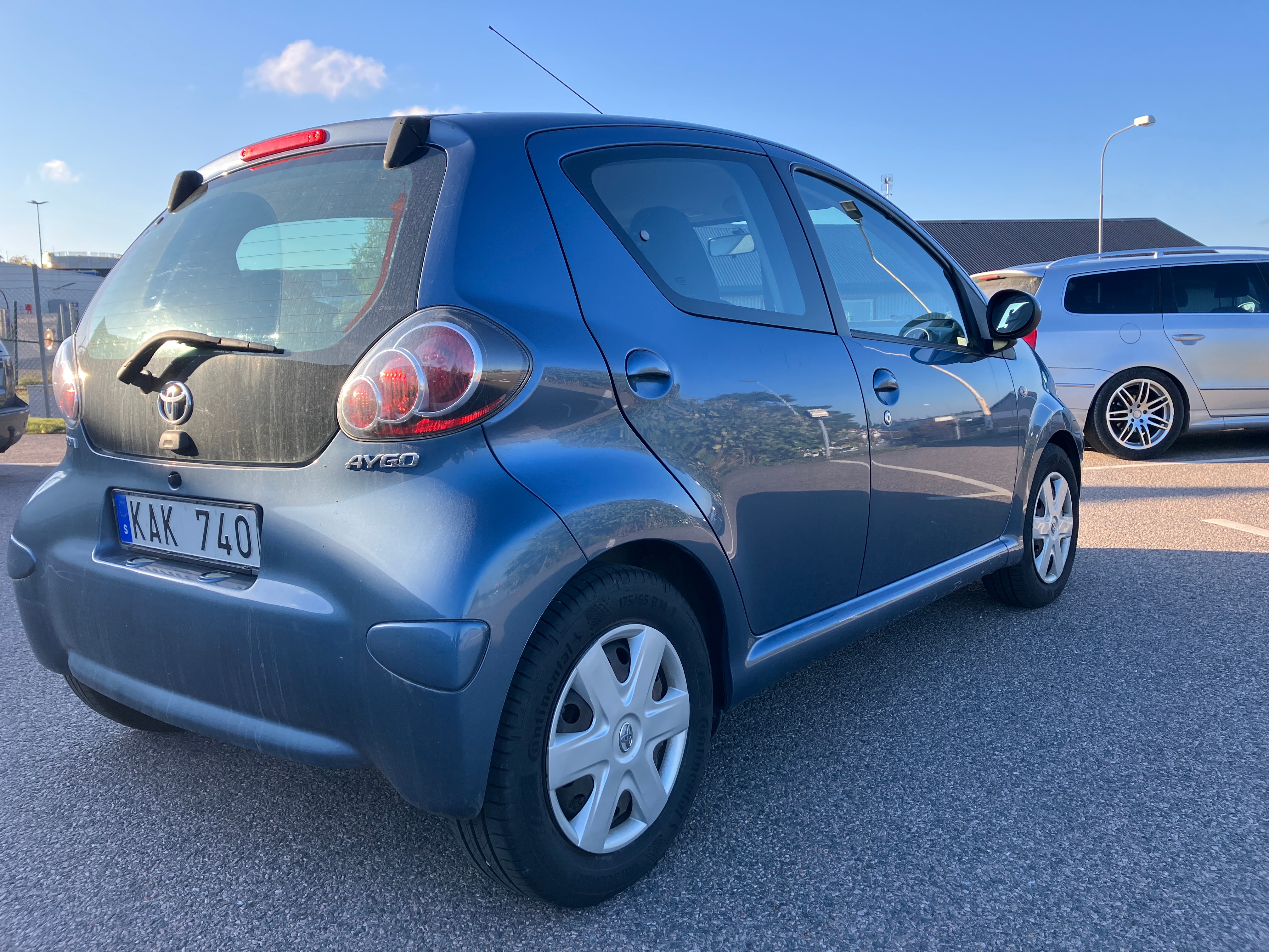 Toyota Aygo 5-dörrar 1.0 VVT-i Manuell 2010, bild 2/10