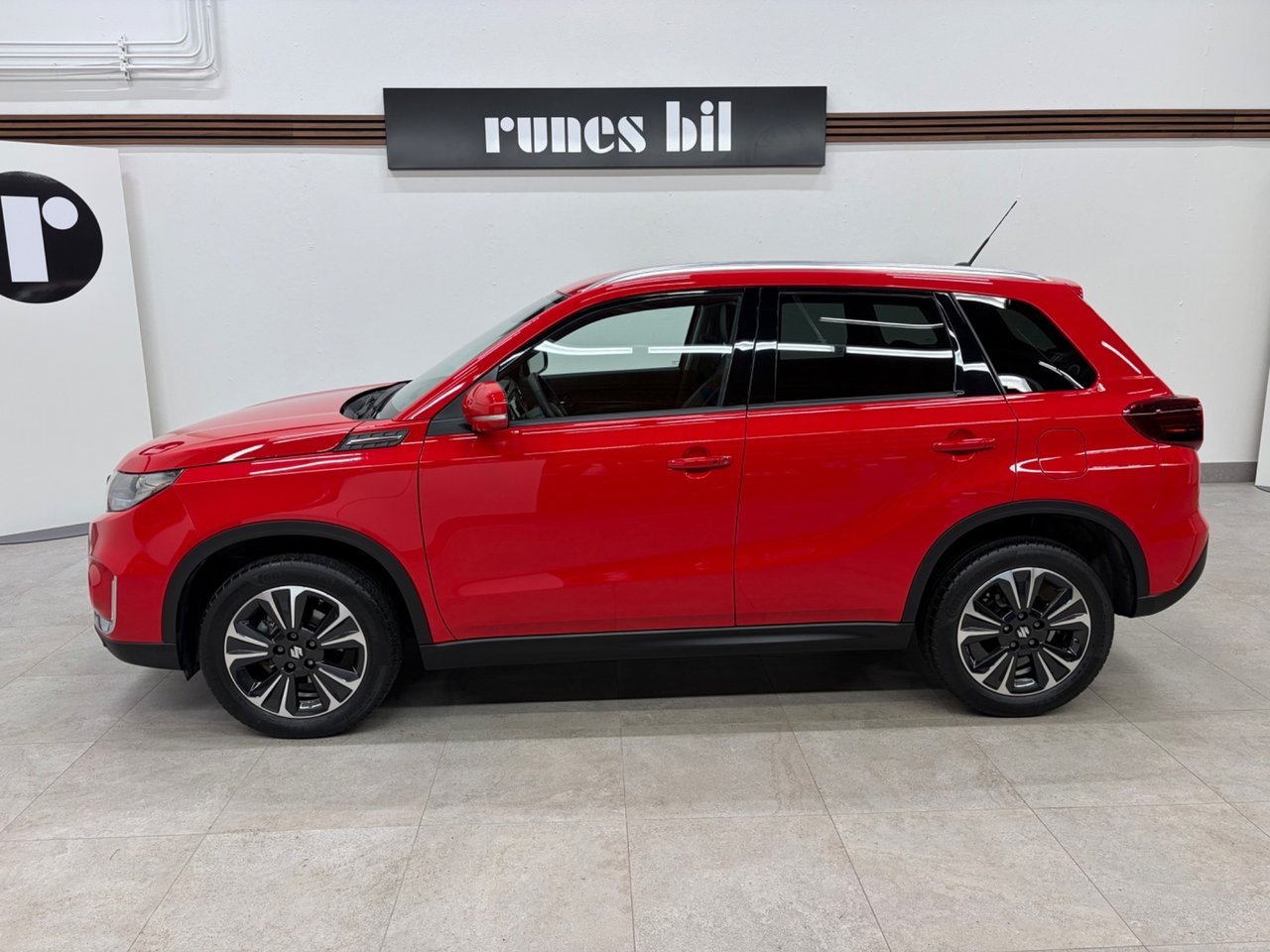 Suzuki Vitara 2023, bild 2/10