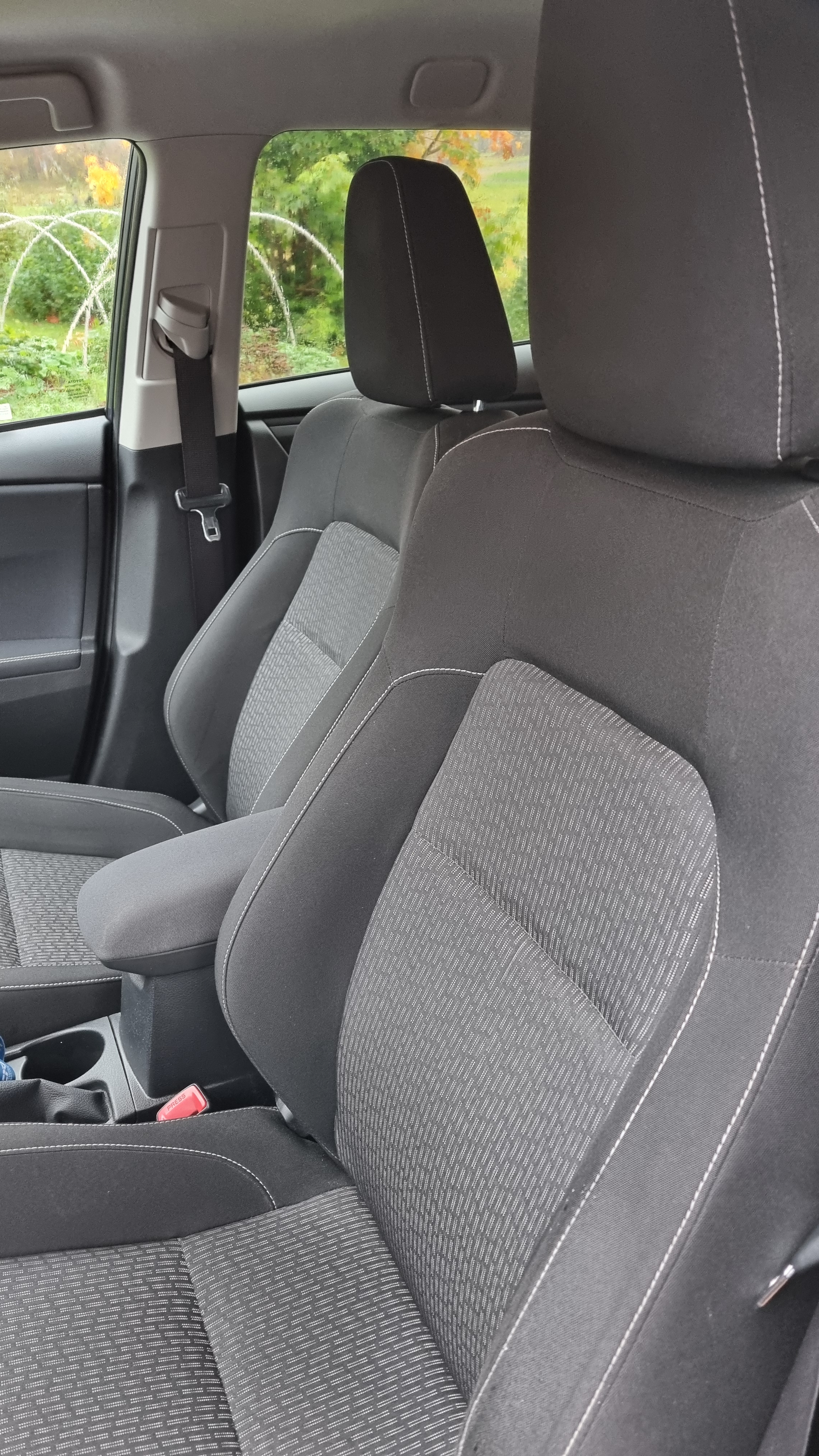 Toyota Auris 2015, bild 7/10
