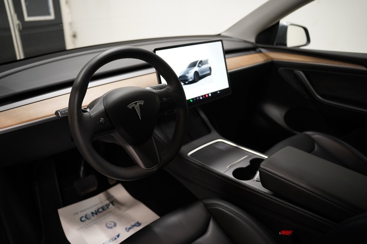 Tesla Model Y 2023, bild 7/10