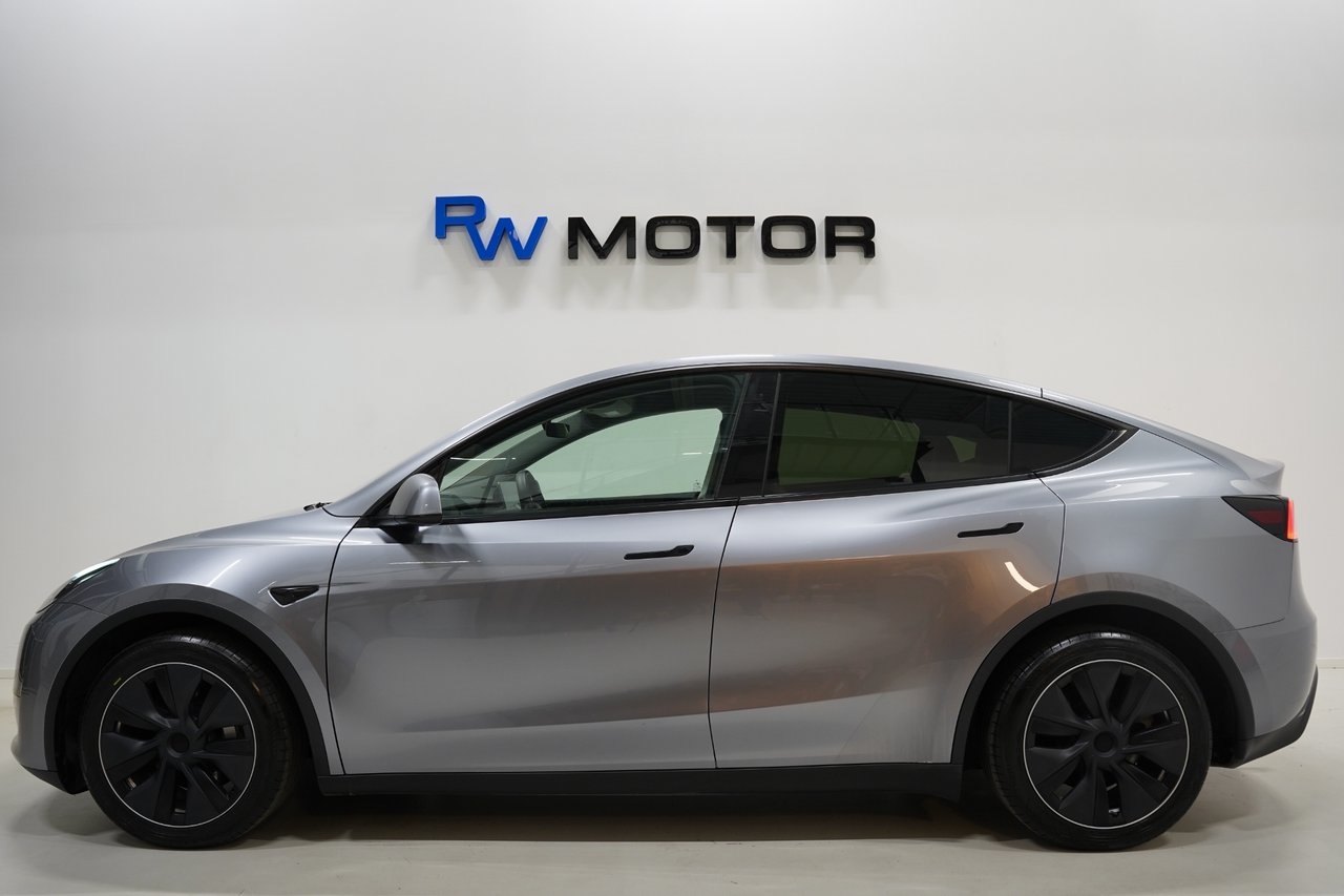 Tesla Model Y 2023, bild 4/10