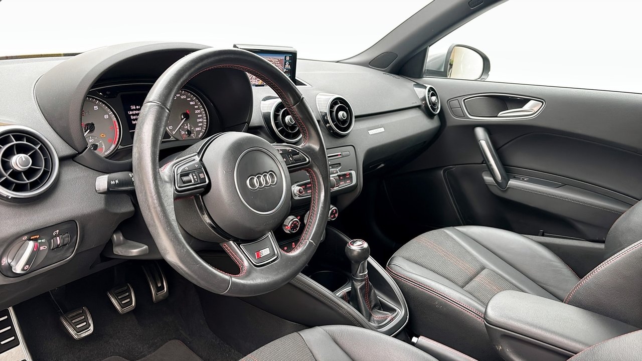 Audi S1 2.0 231HK TFSI QUATTRO / NAV 2016, bild 7/10