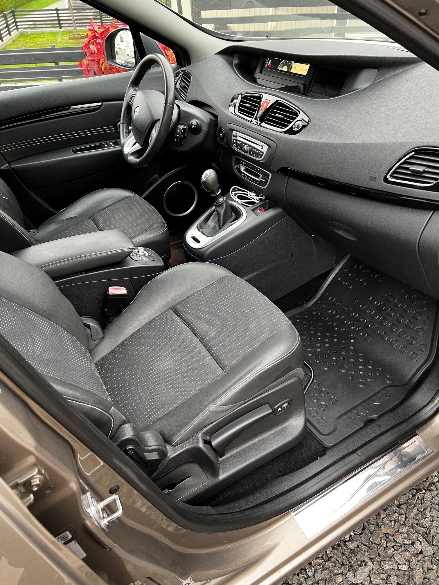Renault Scenic III 1.5 dCi Manuell 2011, kuva 5/10
