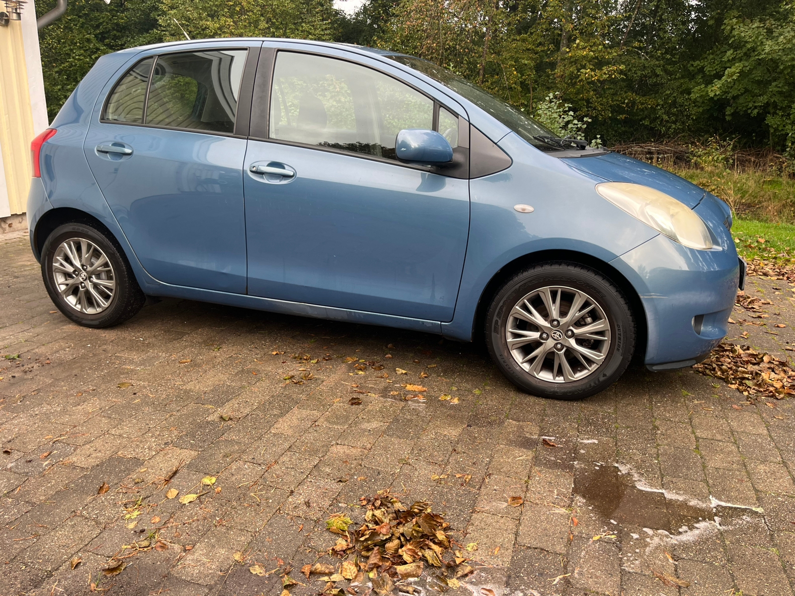 Toyota Yaris 5-dörrar 1.3 VVT-i Manuell 2007, bild 3/10