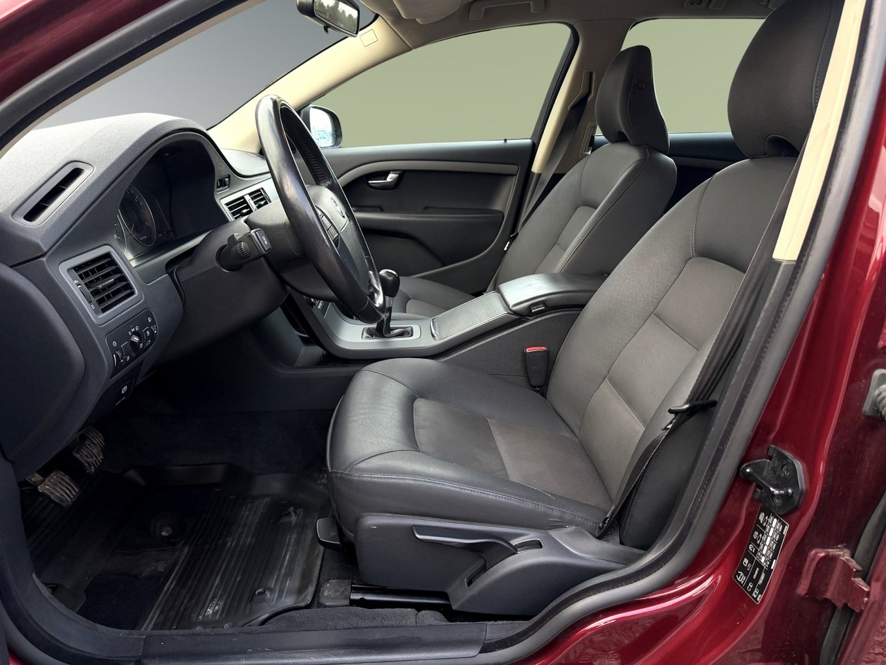 Volvo V70 2.0F Manuell 2008, bild 5/9