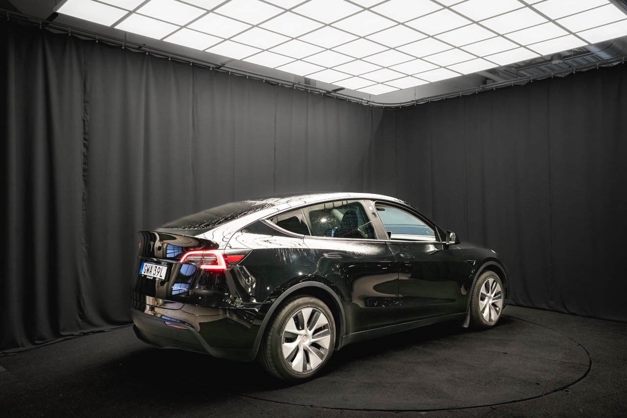 Tesla Model Y Long Range AWD DRAG PANO 2024, bild 7/10