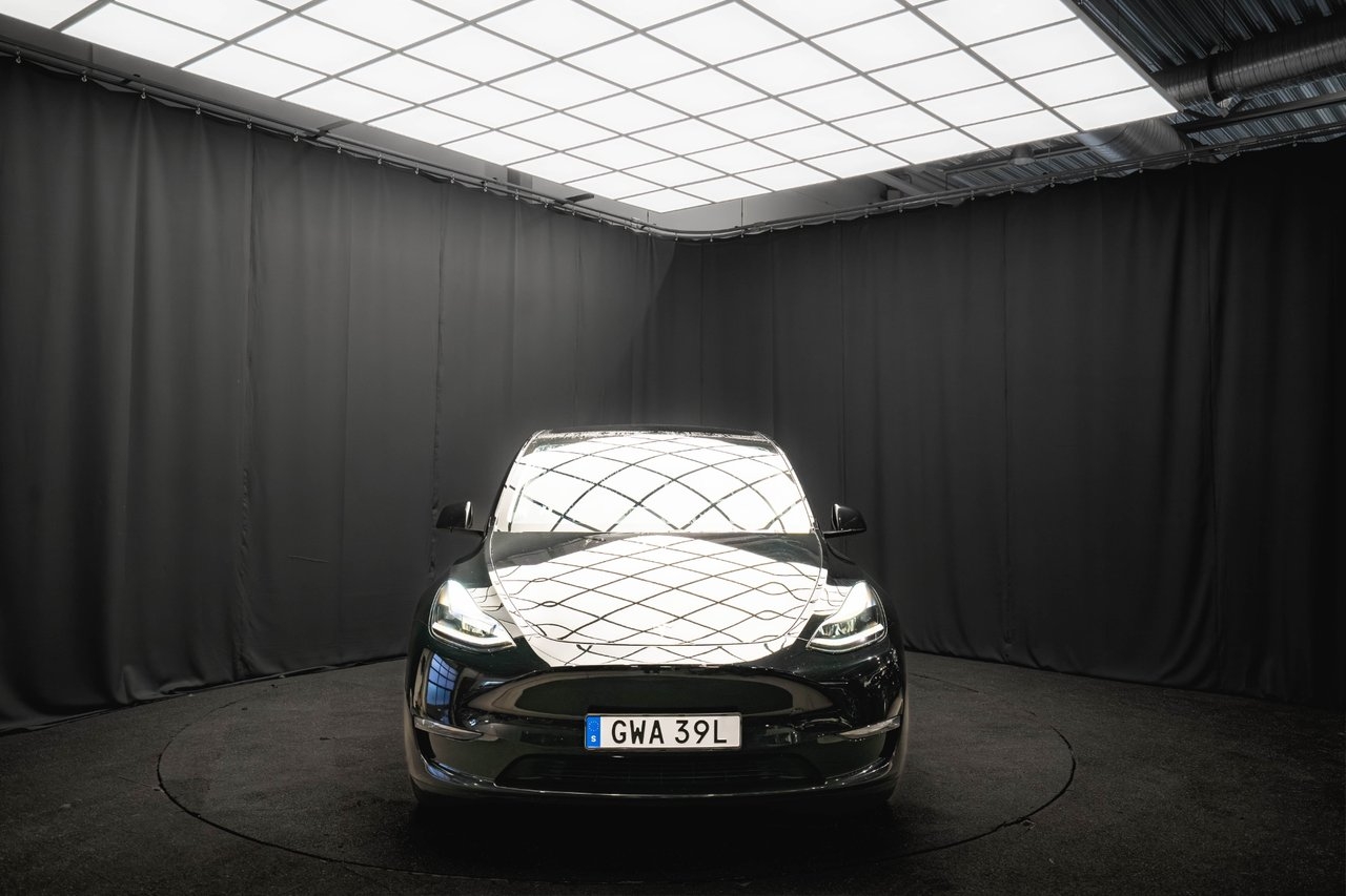 Tesla Model Y Long Range AWD DRAG PANO 2024, bild 4/10