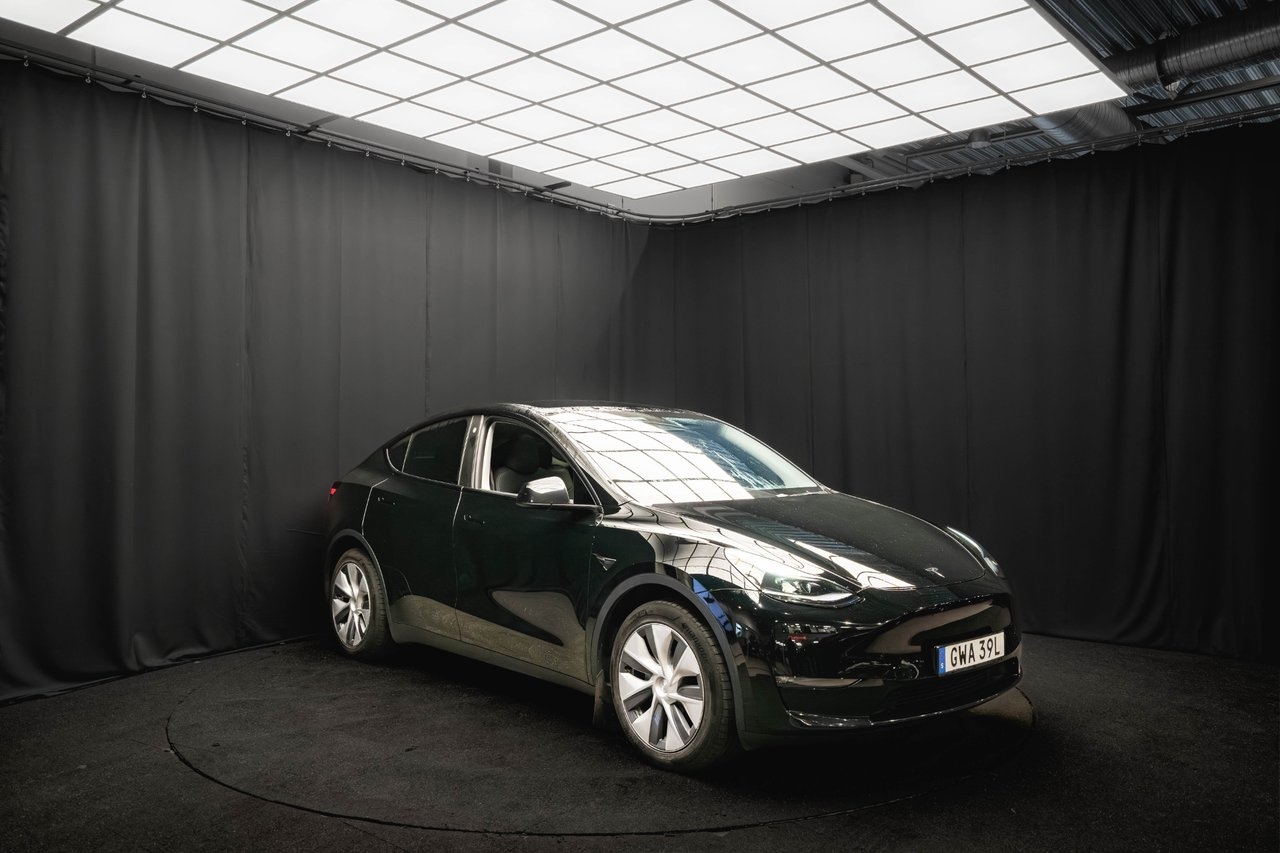 Tesla Model Y Long Range AWD DRAG PANO 2024, bild 5/10