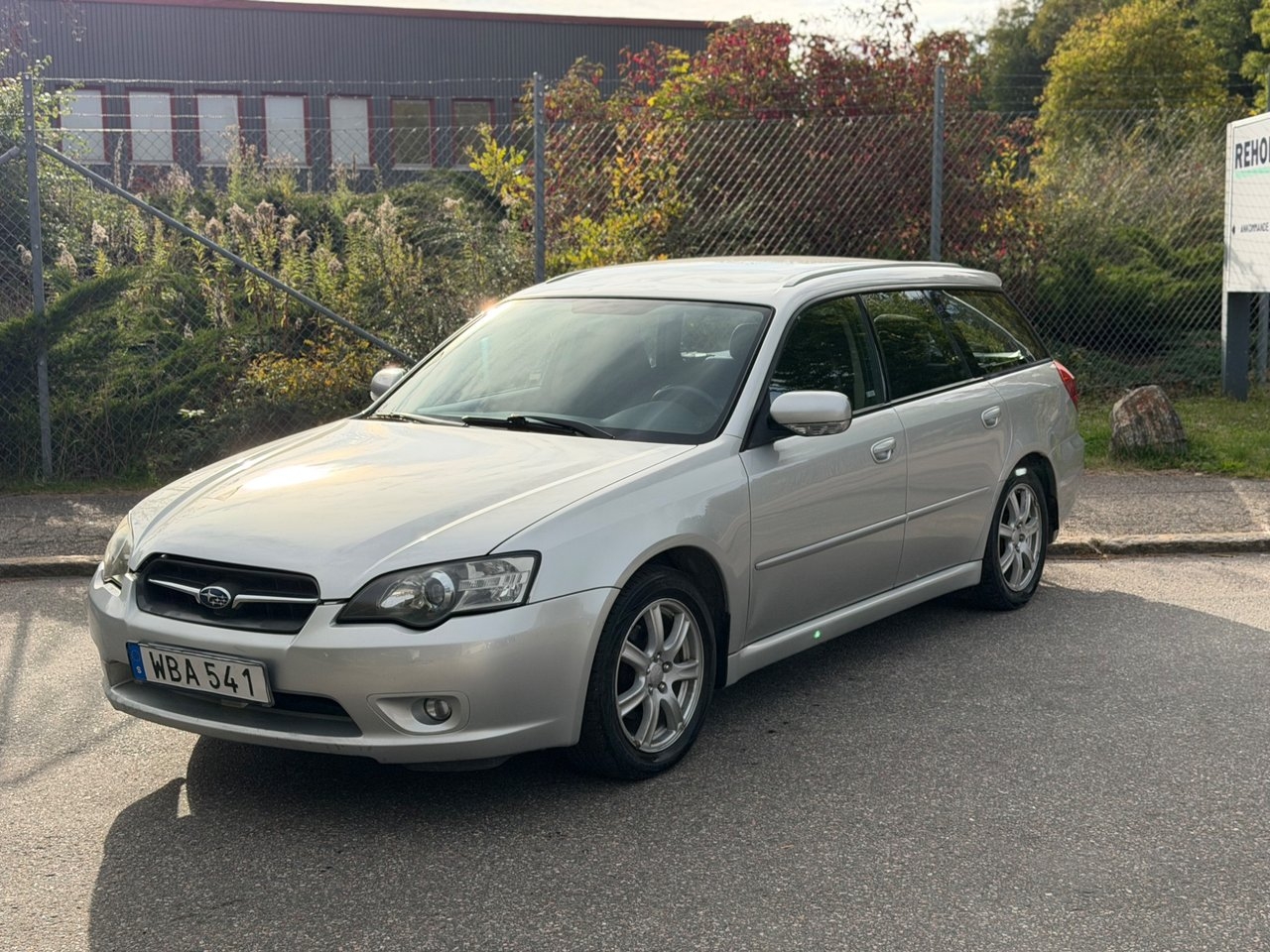 Subaru Legacy Wagon 2.5 4WD 2004, photo 2/10
