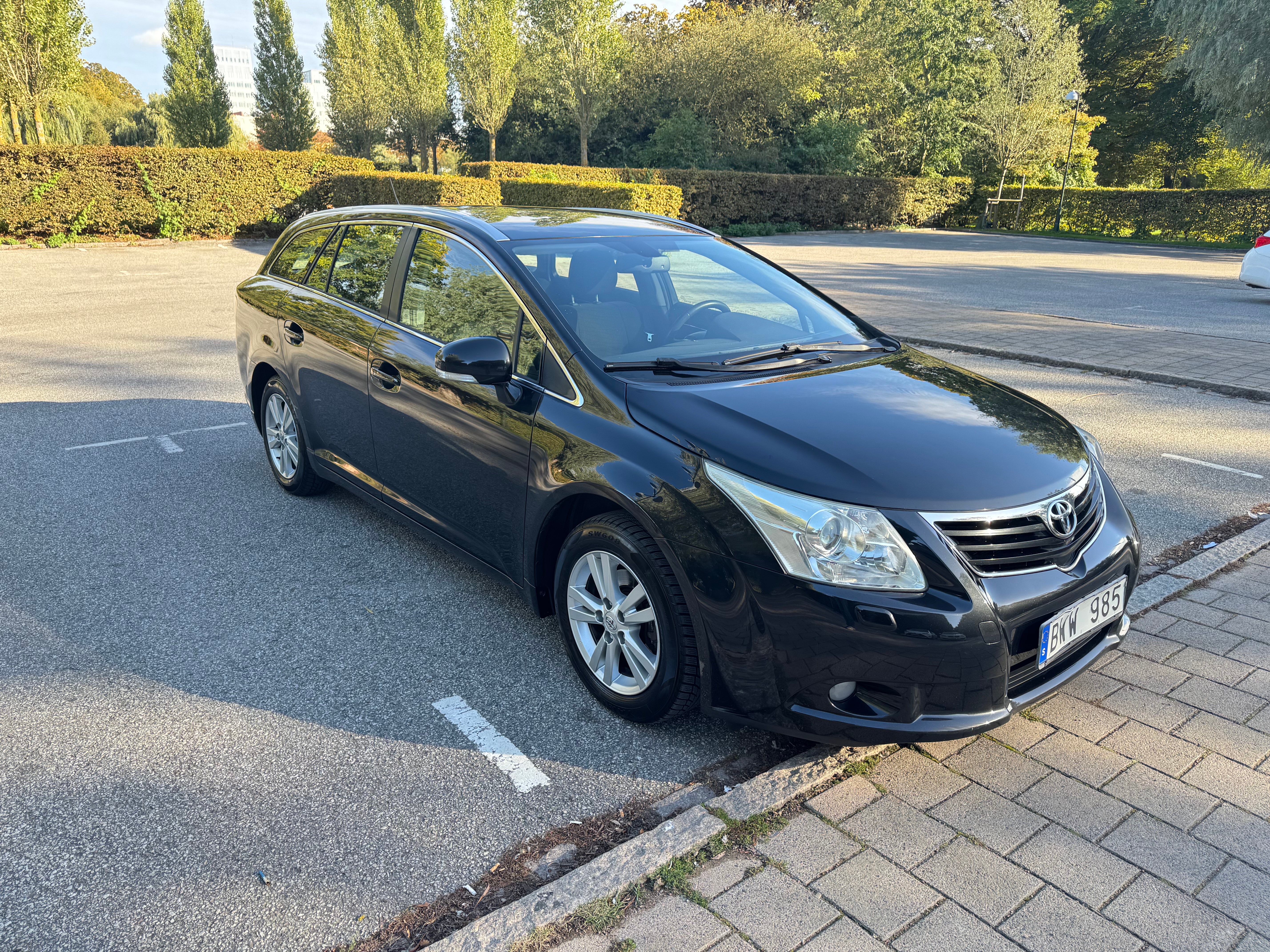 Toyota Avensis Kombi 2.0 Manuell 2010, bild 4/10