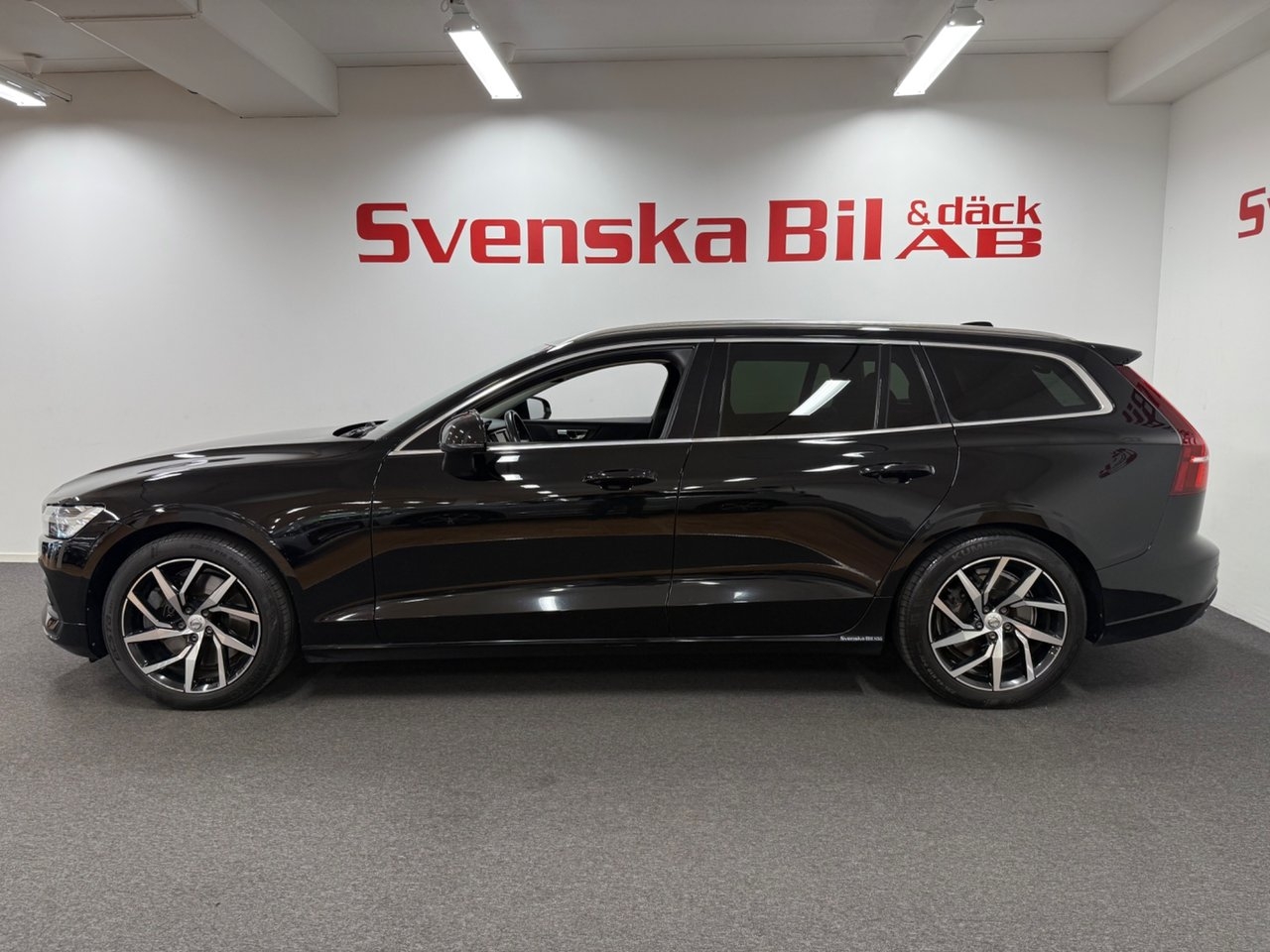 Volvo V60 T5 AUT Momentum Aut/Drag 2019, bild 5/10