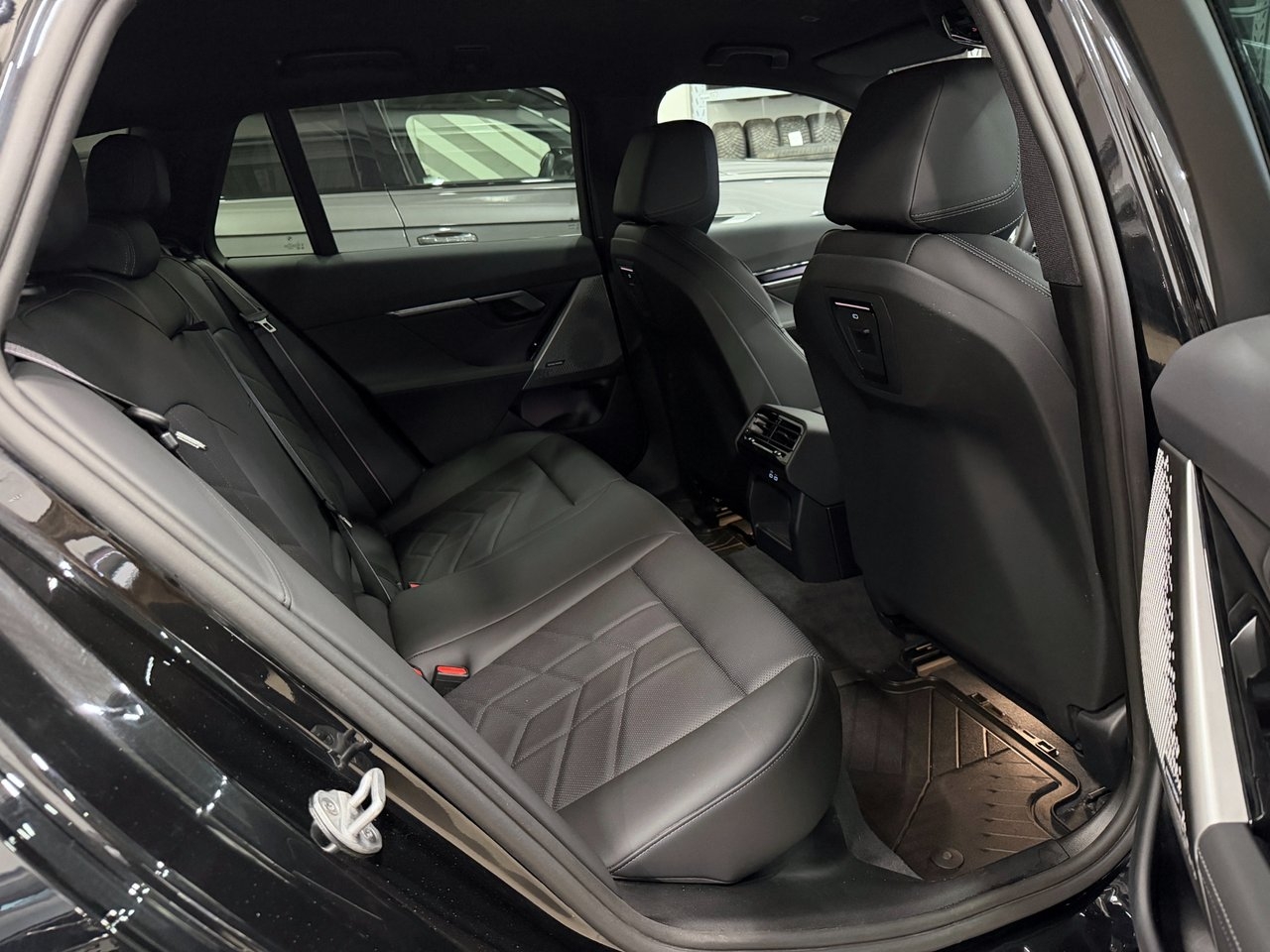 BMW 530 2026, kuva 7/10